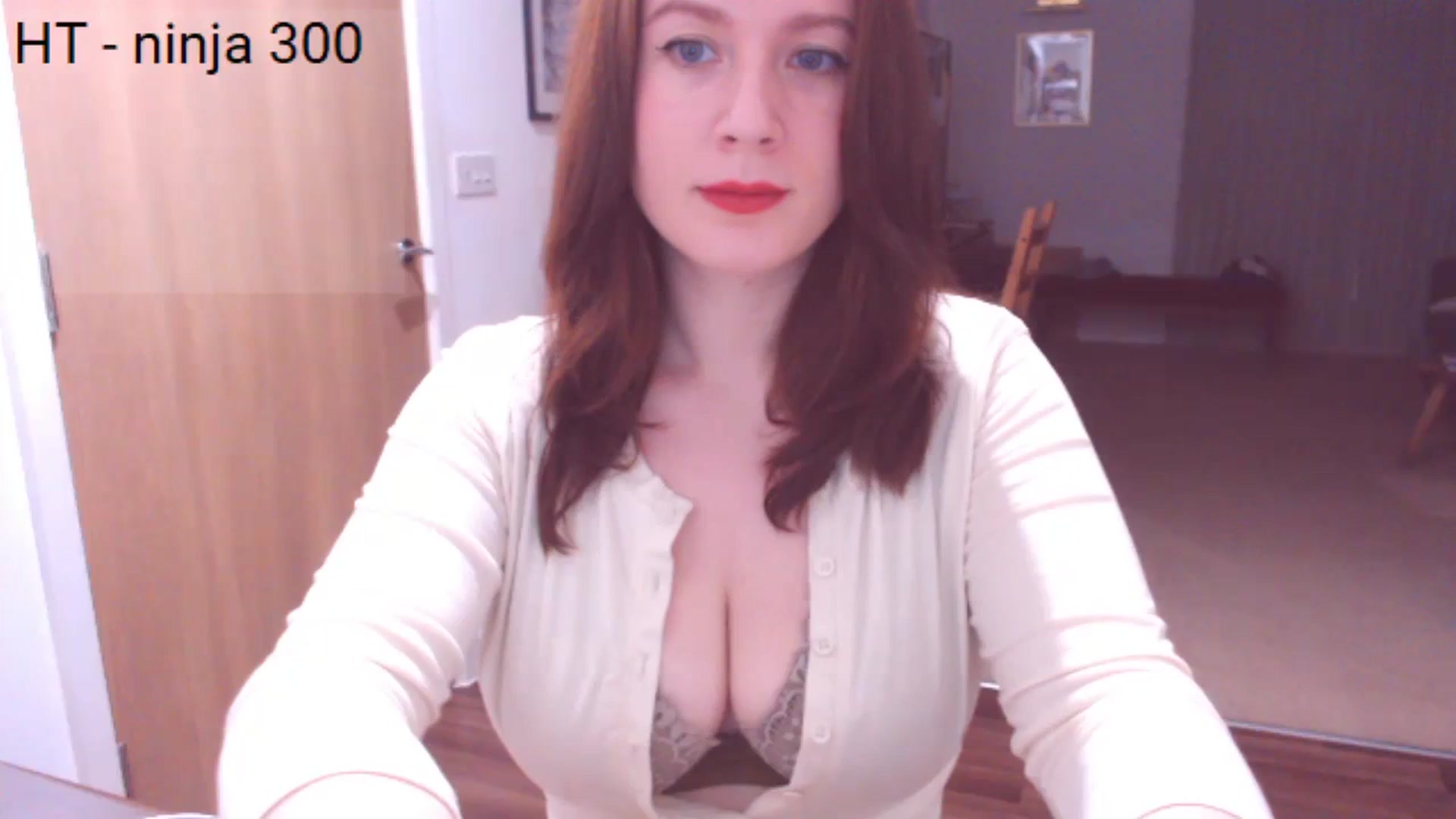 Gallery image thumbnail from Bandett's myfreecams stream on, 01/28/2024, 20:12 image 11 of 20
