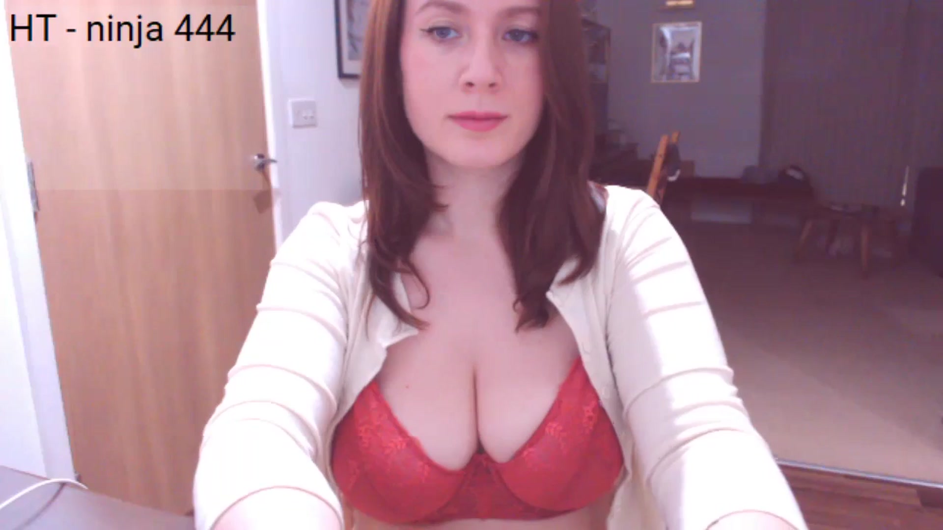 Gallery image thumbnail from Bandett's myfreecams stream on, 02/07/2024, 22:06 image 13 of 20