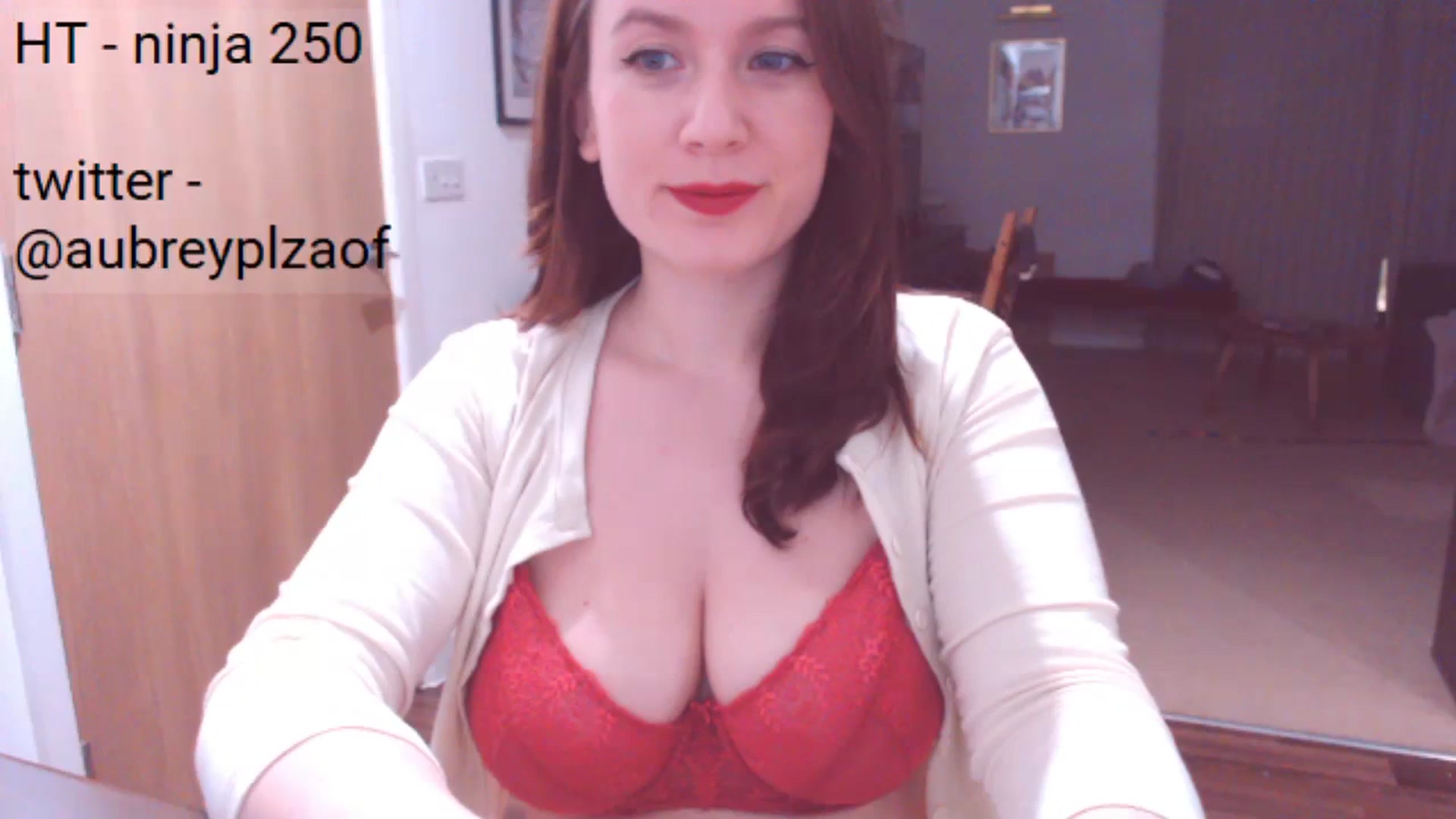 Gallery image thumbnail from Bandett's myfreecams stream on, 02/08/2024, 22:00 image 11 of 20