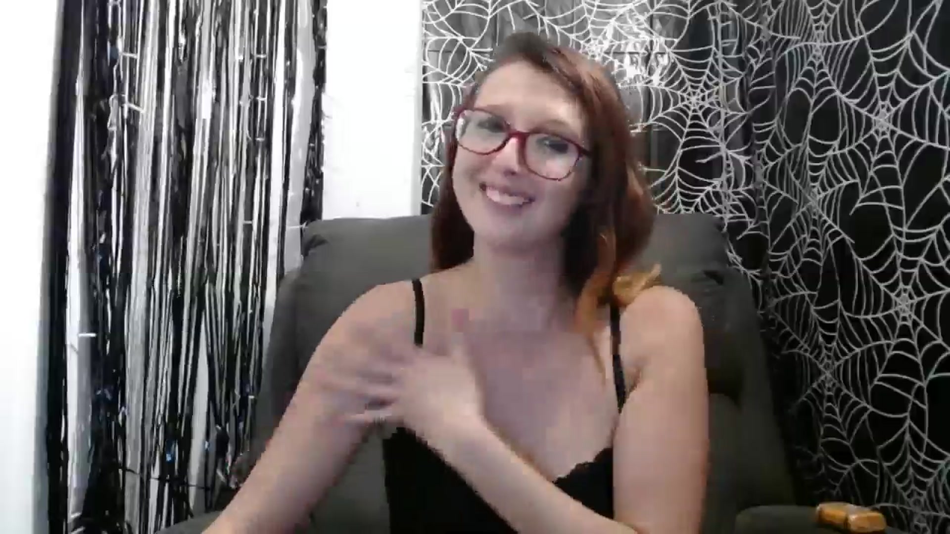 Gallery image thumbnail from BangingBella2's myfreecams stream on, 10/21/2024, 14:39 image 9 of 20