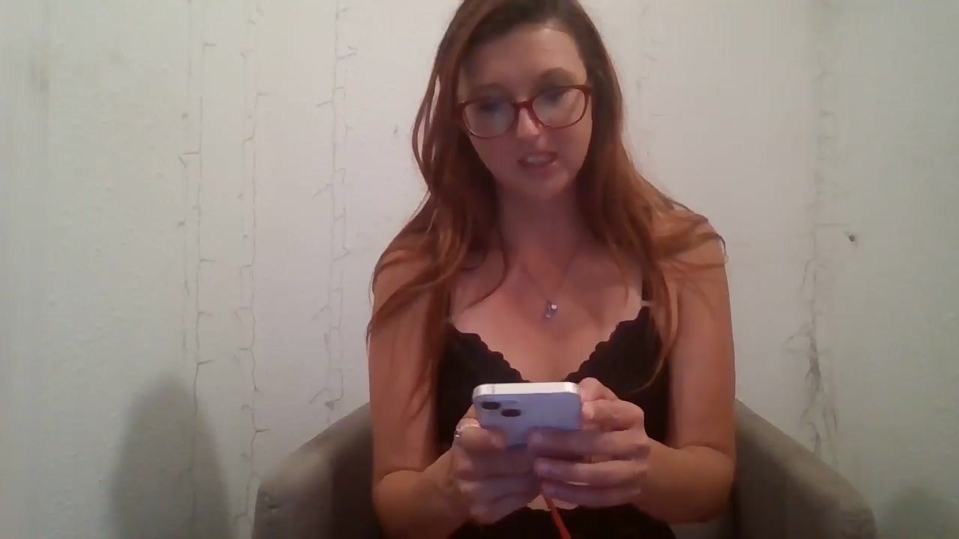 Gallery image thumbnail from BangingBella2's myfreecams stream on, 03/24/2025, 15:46 image 8 of 20