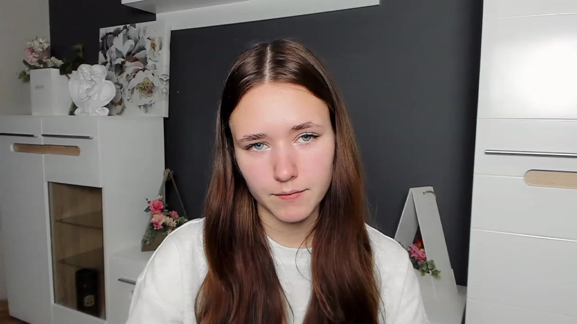 Gallery image thumbnail from Bansheee's myfreecams stream on, 12/24/2023, 21:45 image 7 of 20