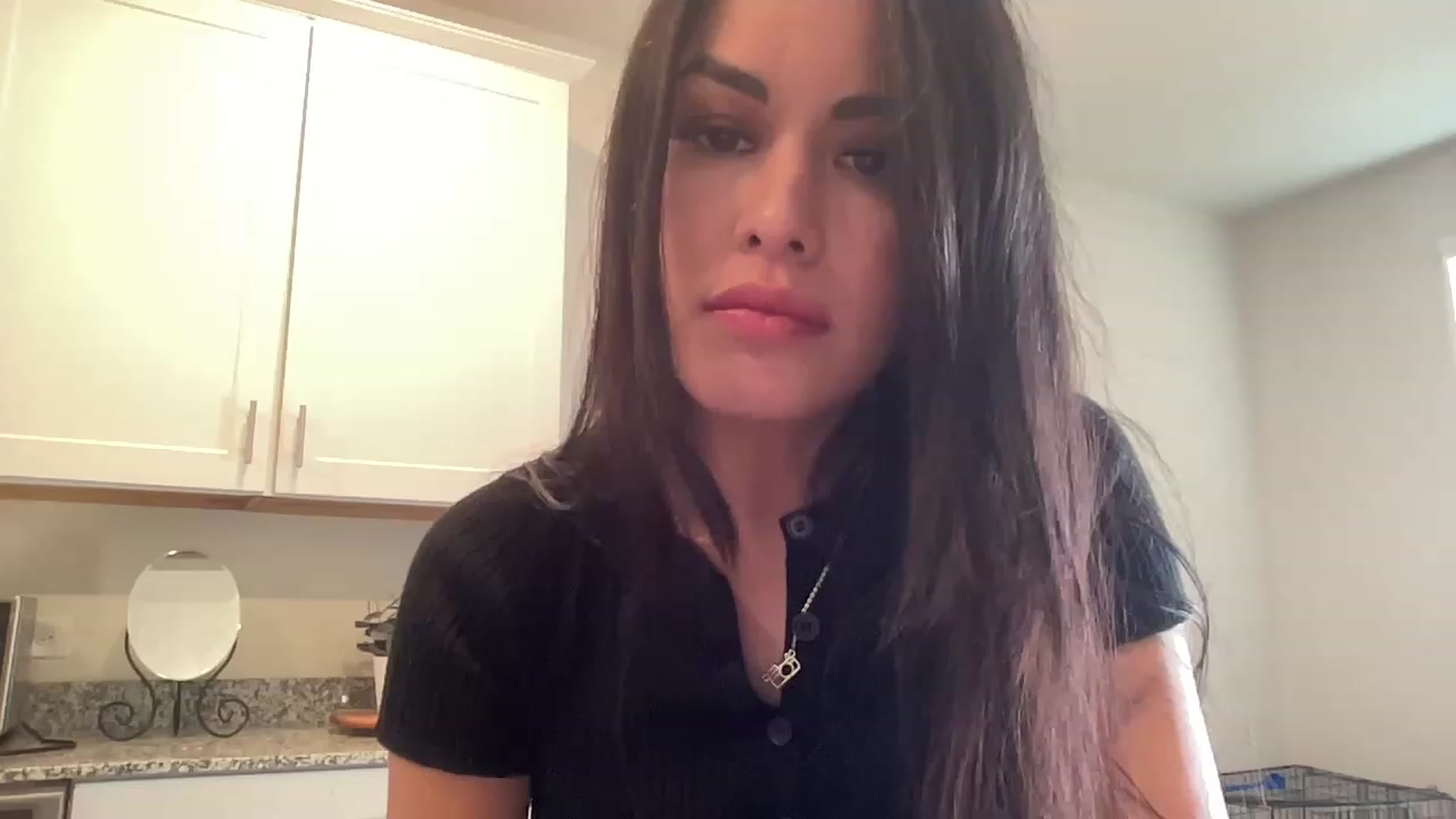 Gallery image thumbnail from BaoVyy's myfreecams stream on, 08/19/2023, 17:32 image 10 of 20