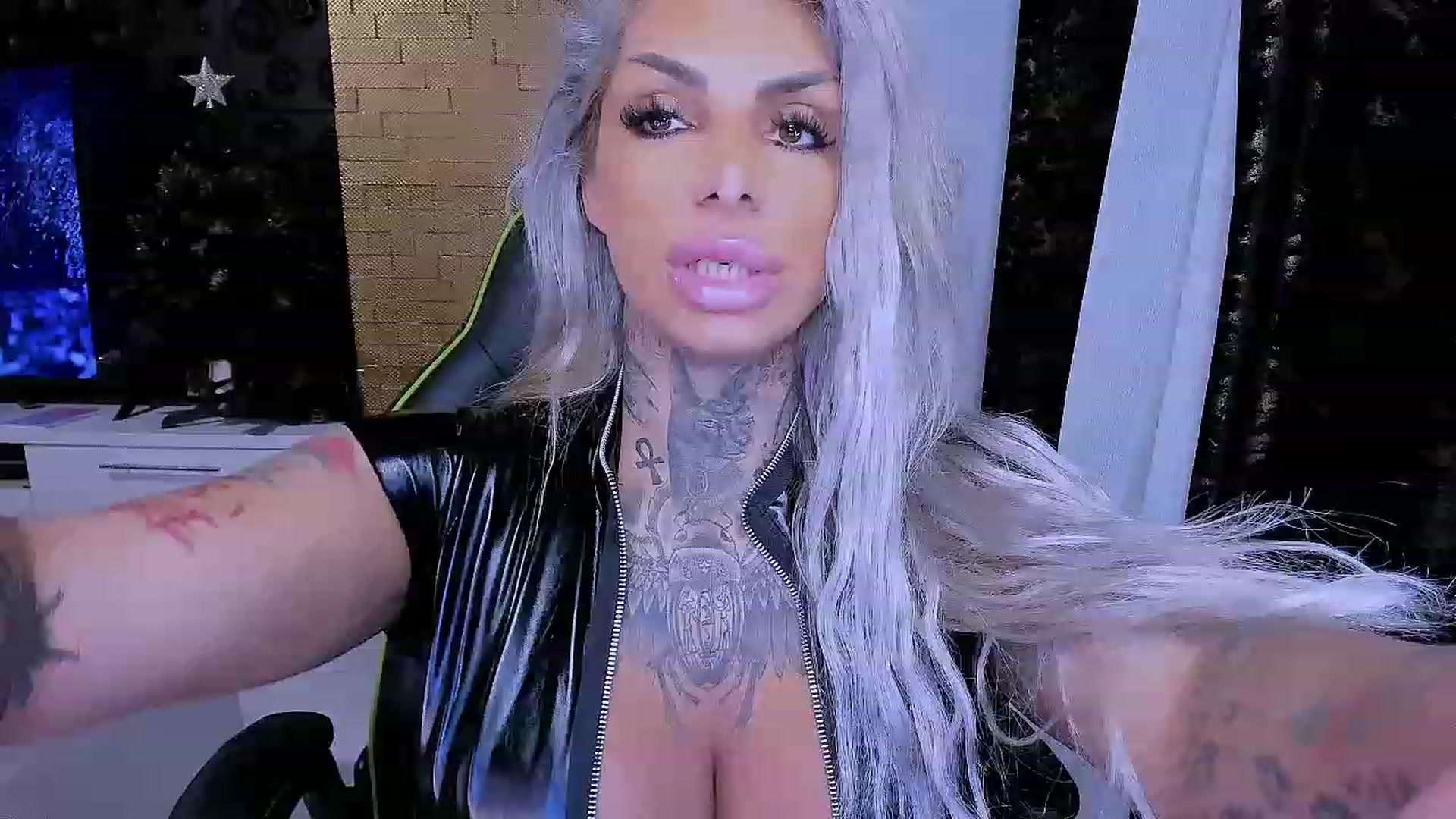 Gallery image thumbnail from BarbWire007's myfreecams stream on, 12/04/2022, 16:41 image 20 of 20