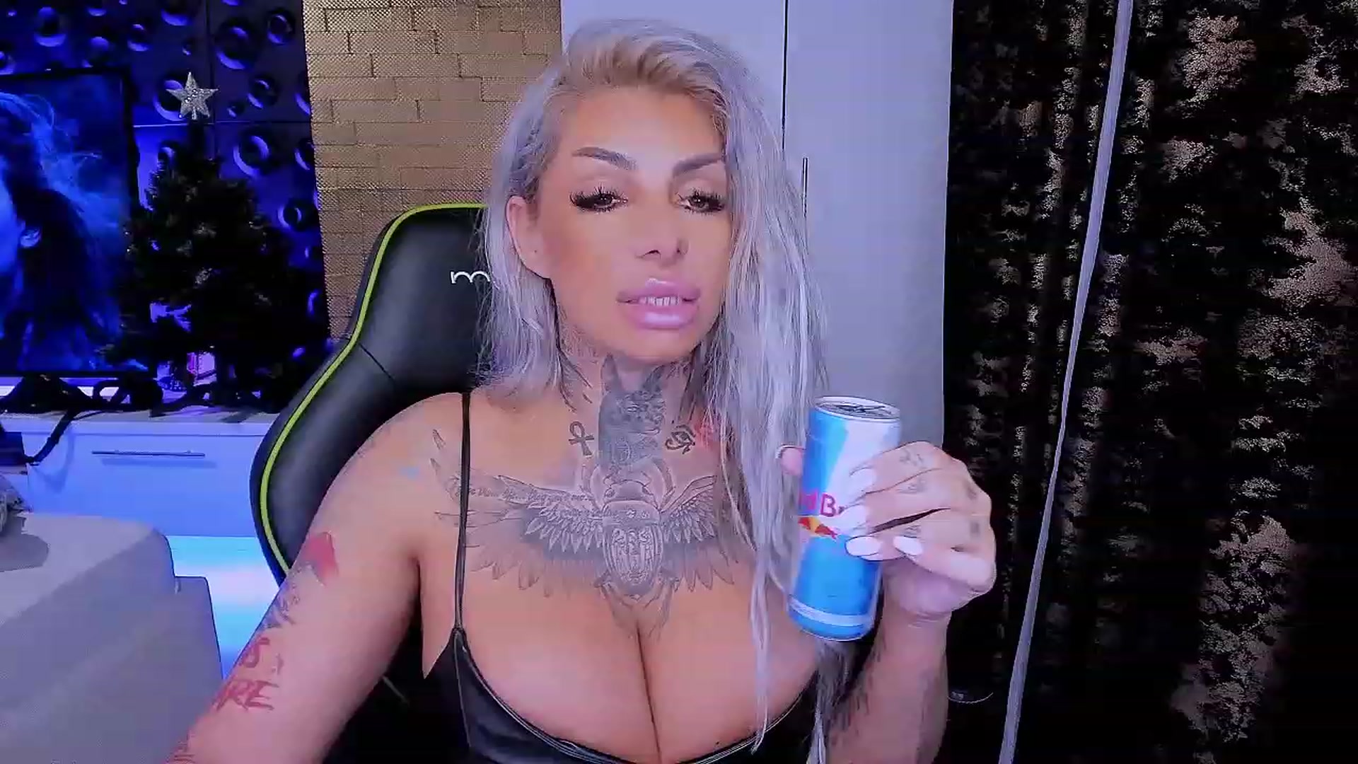 Gallery image thumbnail from BarbWire007's myfreecams stream on, 12/04/2022, 19:24 image 4 of 20
