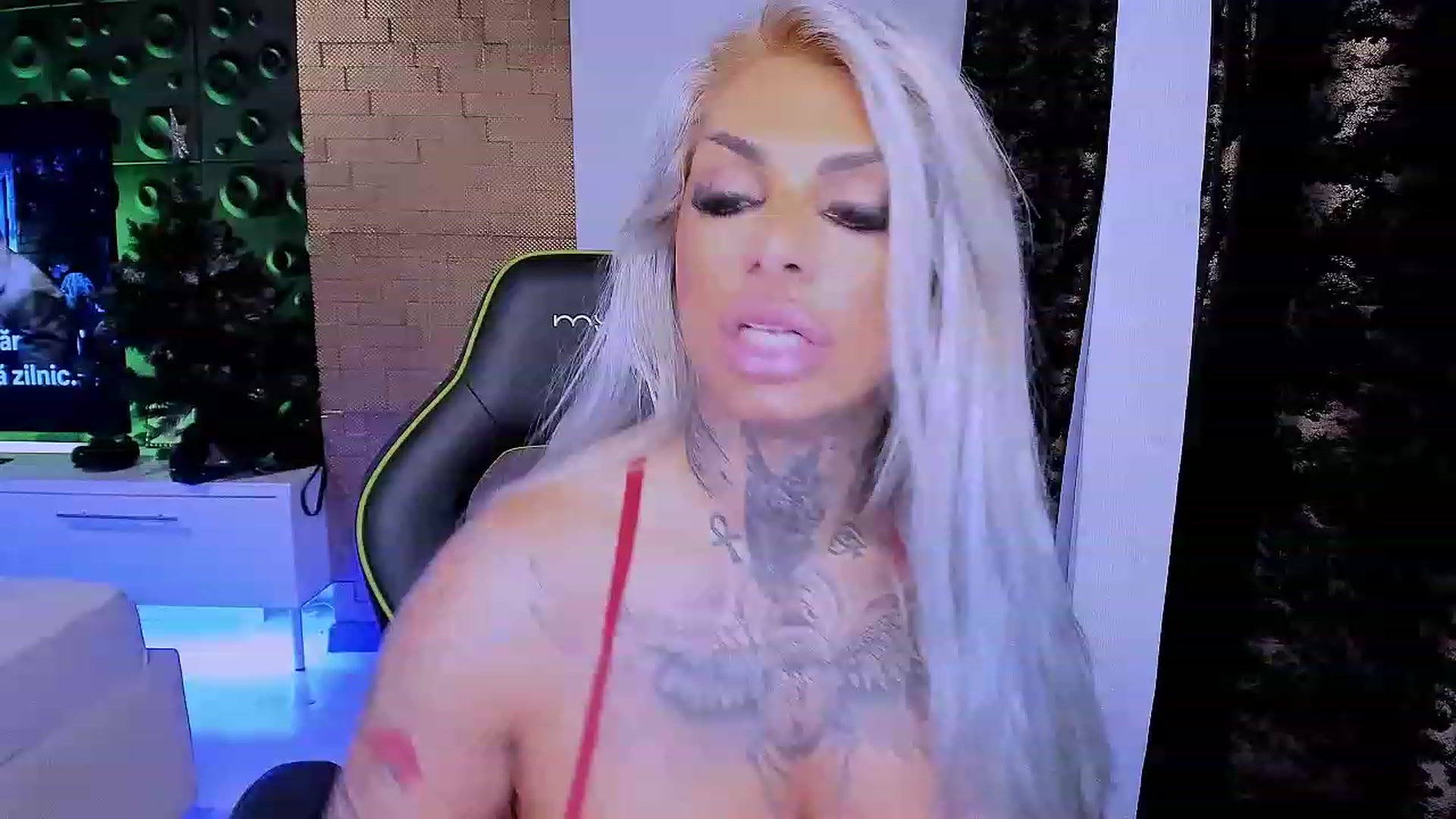 Gallery image thumbnail from BarbWire007's myfreecams stream on, 12/07/2022, 17:00 image 6 of 20