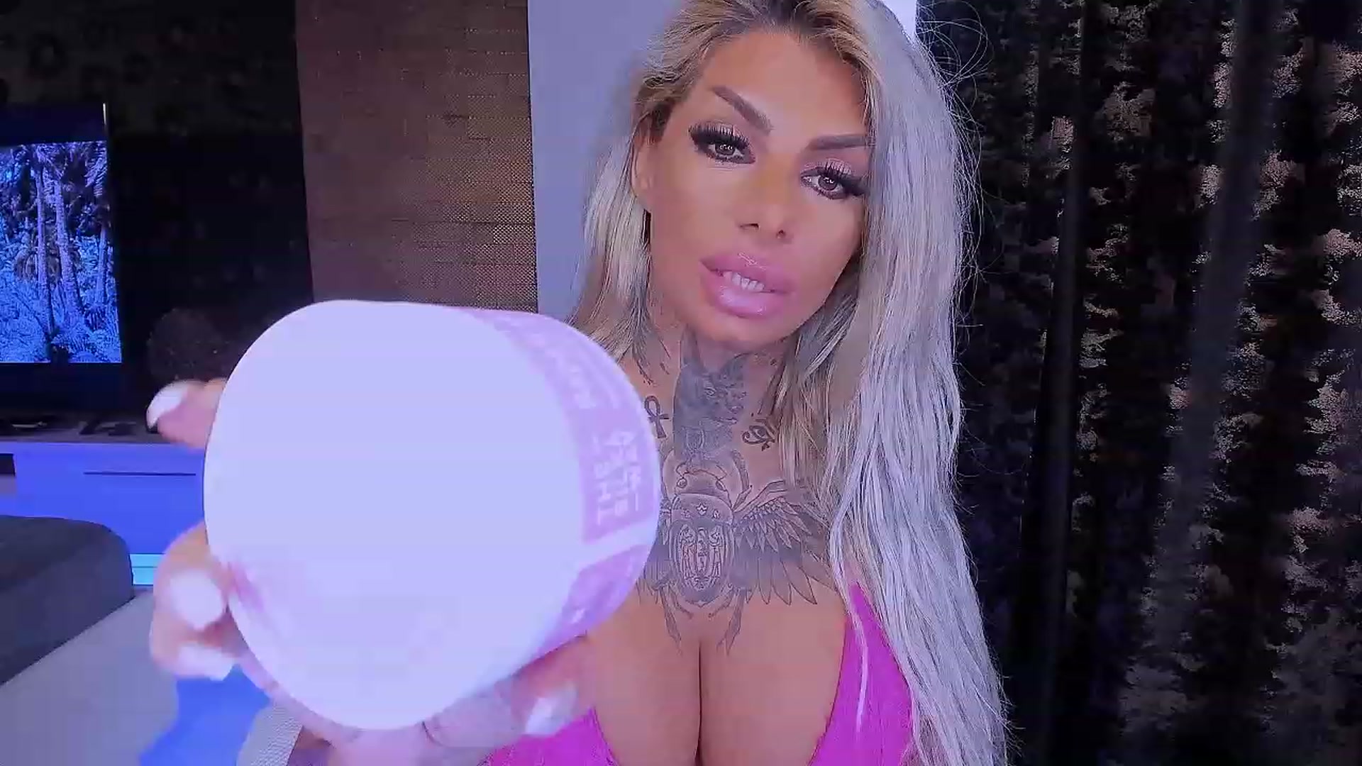 Gallery image thumbnail from BarbWire007's myfreecams stream on, 02/01/2023, 08:29 image 4 of 20