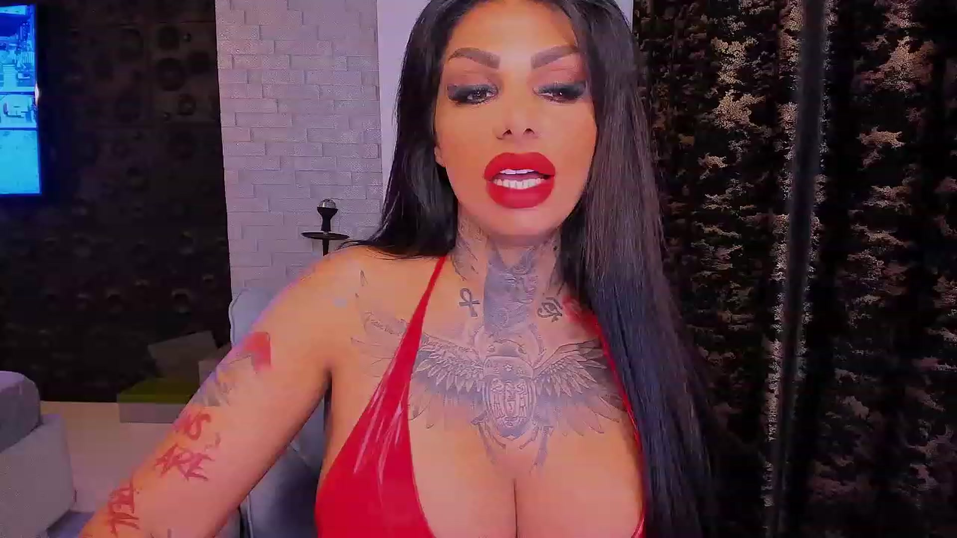 Gallery image thumbnail from BarbWire007's myfreecams stream on, 06/15/2023, 15:17 image 2 of 20