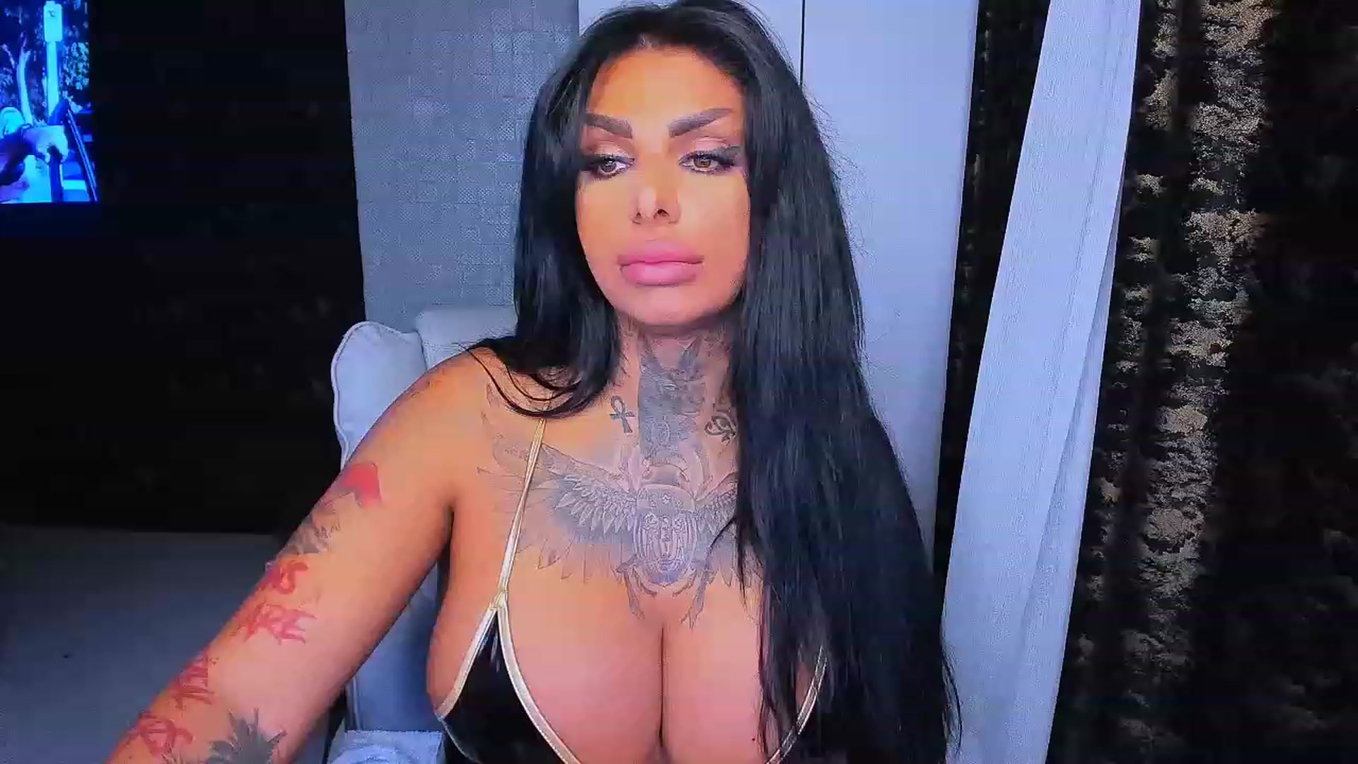 Gallery image thumbnail from BarbWire007's myfreecams stream on, 07/30/2023, 21:12 image 19 of 20