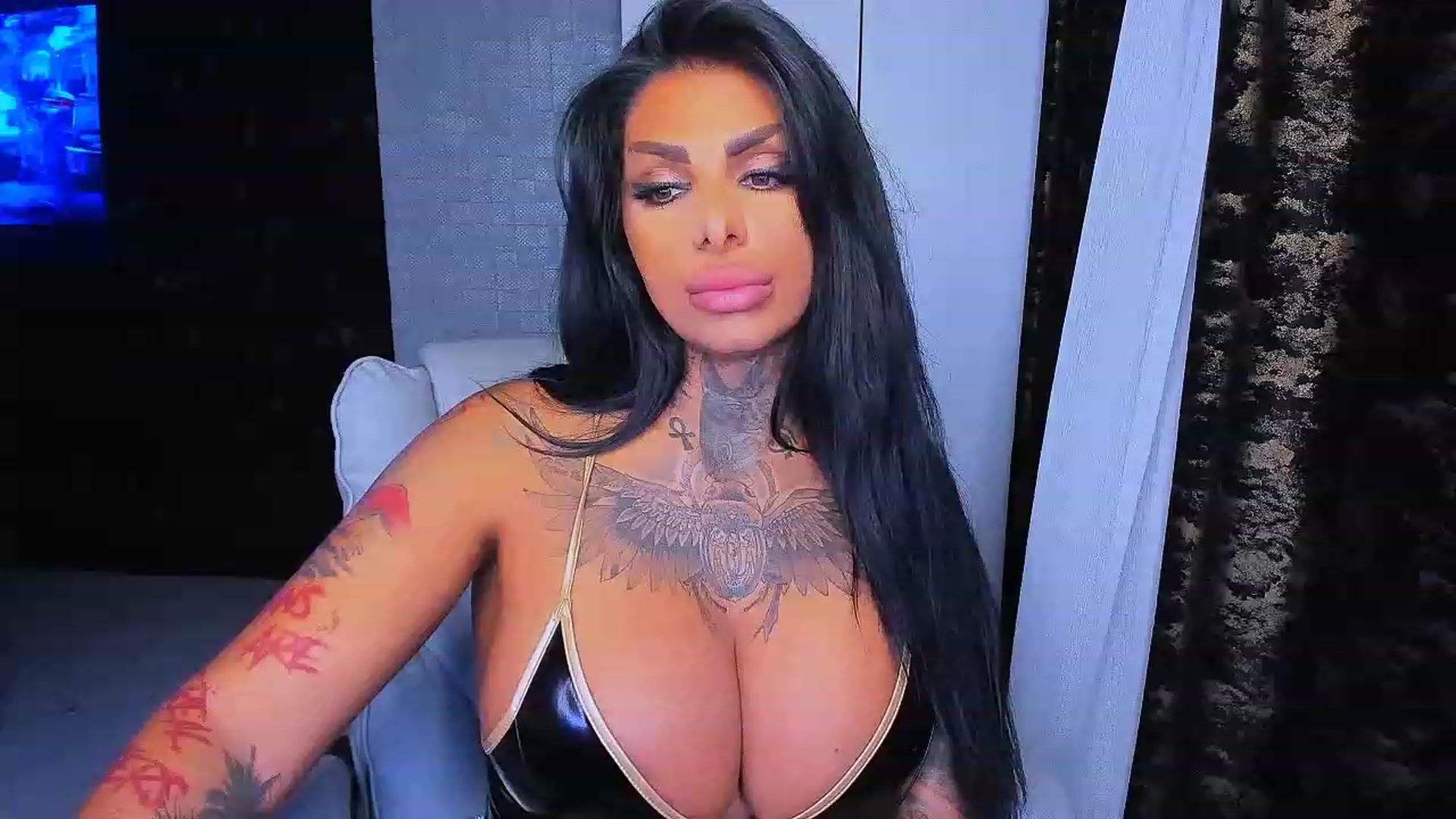 Gallery image thumbnail from BarbWire007's myfreecams stream on, 07/30/2023, 21:12 image 2 of 20