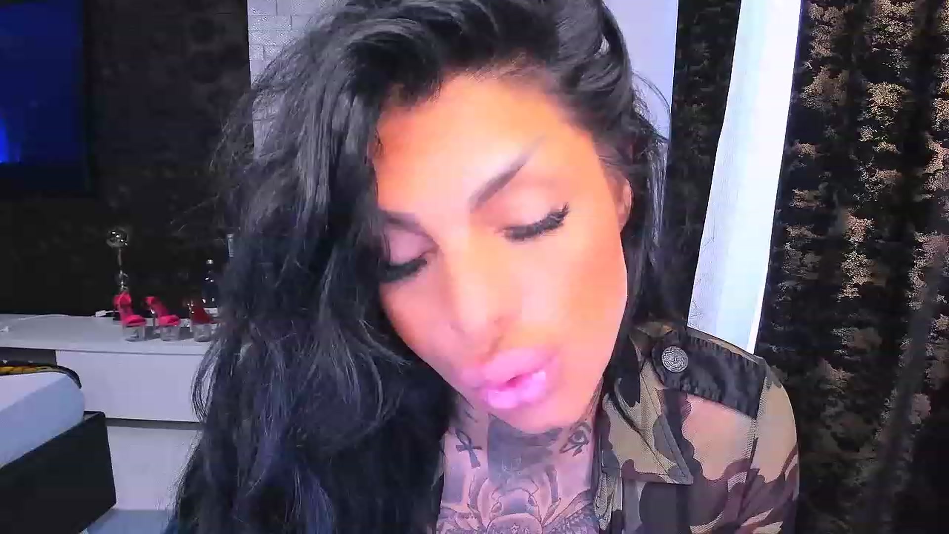 Gallery image thumbnail from BarbWire007's myfreecams stream on, 10/05/2023, 10:34 image 11 of 20