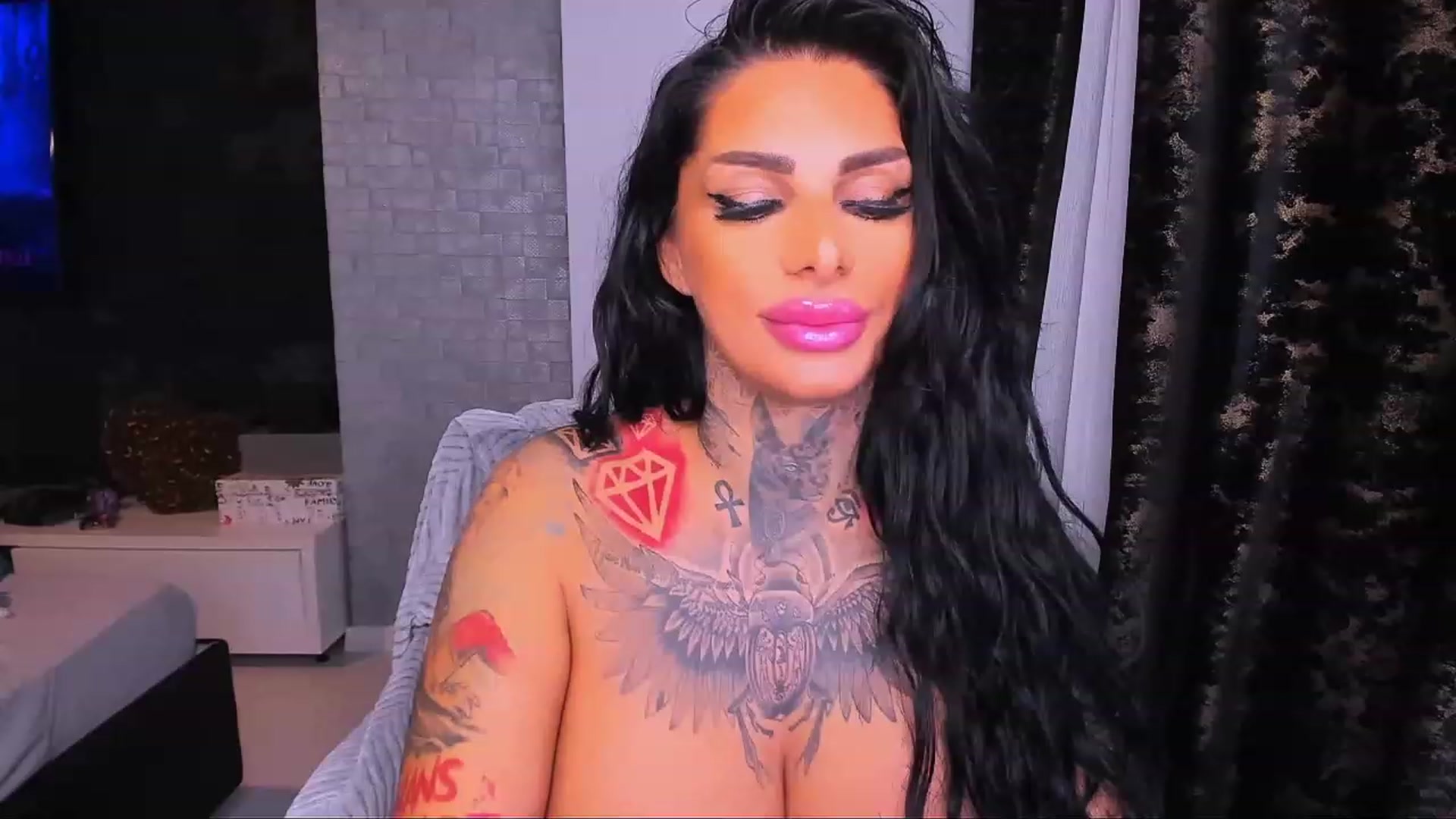 Gallery image thumbnail from BarbWire007's myfreecams stream on, 12/12/2023, 19:30 image 17 of 20