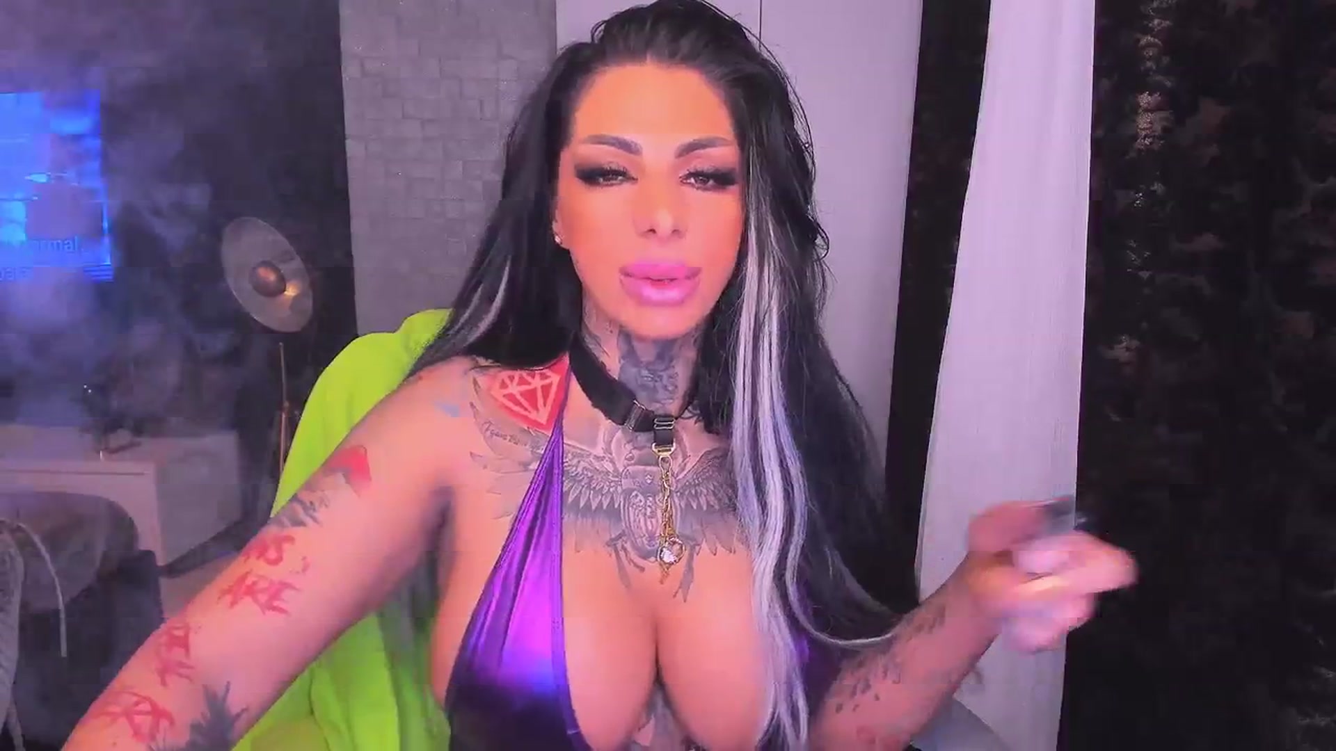 Gallery image thumbnail from BarbWire007's myfreecams stream on, 02/12/2024, 07:16 image 15 of 20