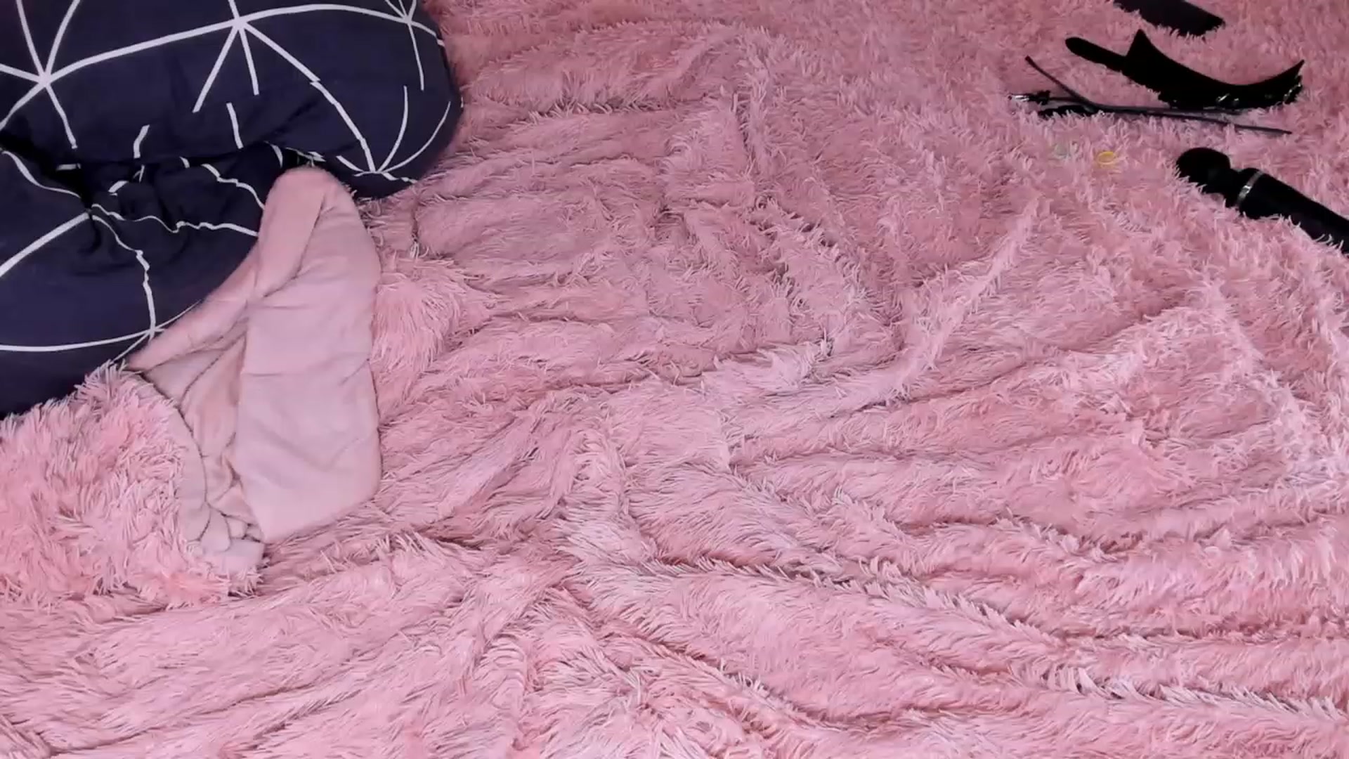 Gallery image thumbnail from BarbaraLane's myfreecams stream on, 06/07/2023, 15:58 image 13 of 20