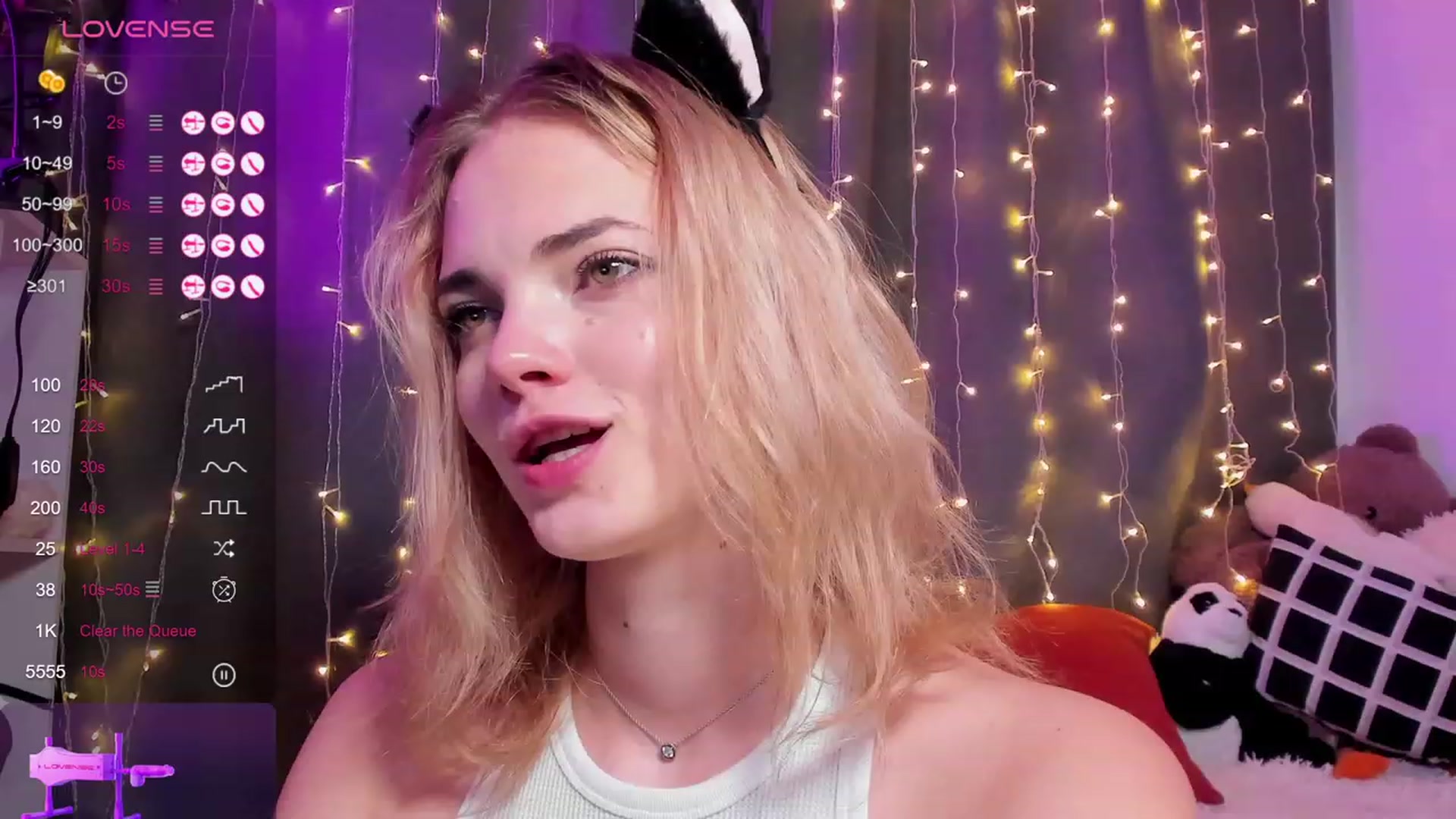 Gallery image thumbnail from BarbaraLane's myfreecams stream on, 12/01/2023, 16:39 image 9 of 20