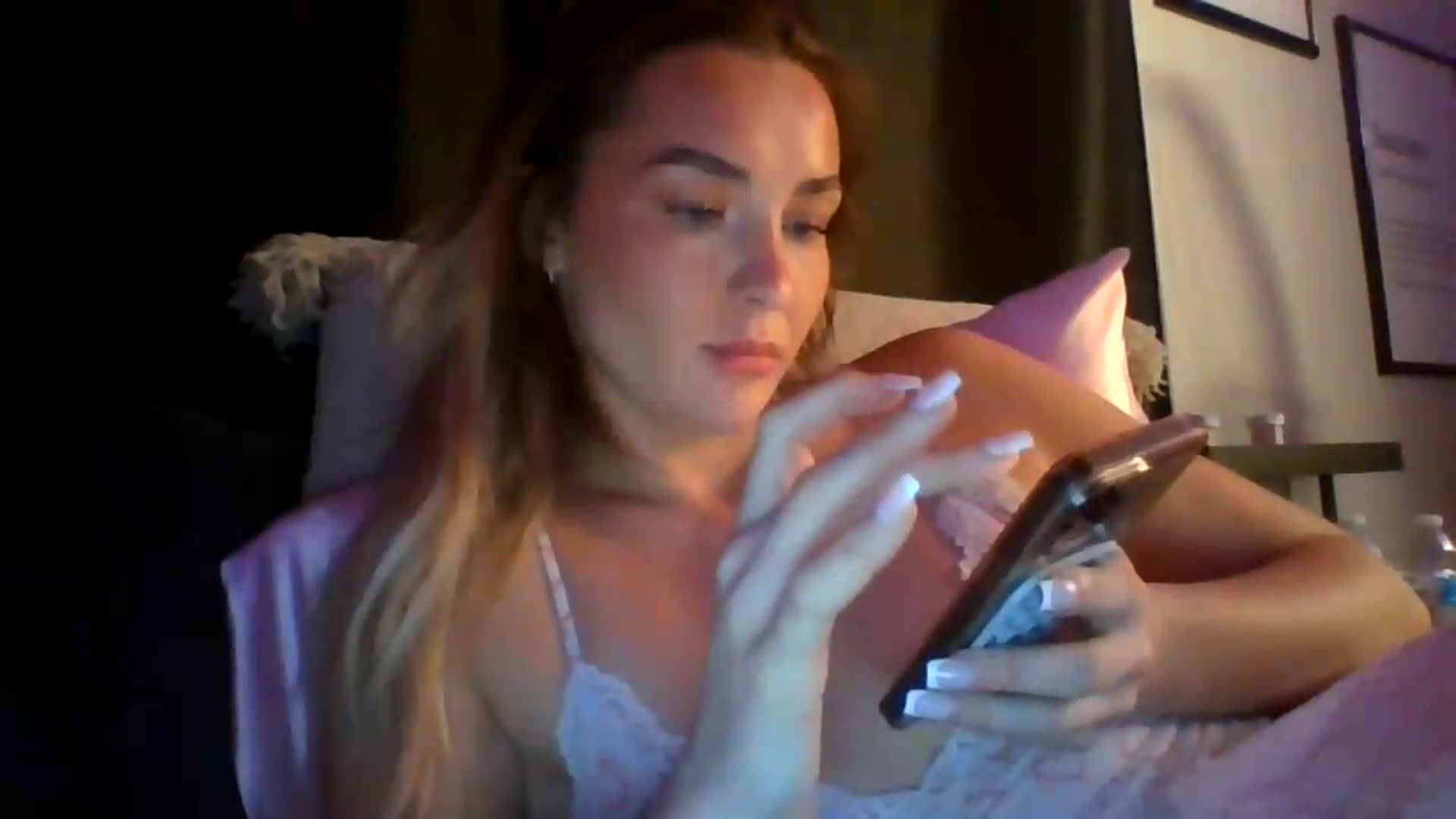 Gallery image thumbnail from Barbavaa1's myfreecams stream on, 08/12/2026, 04:58 image 9 of 20