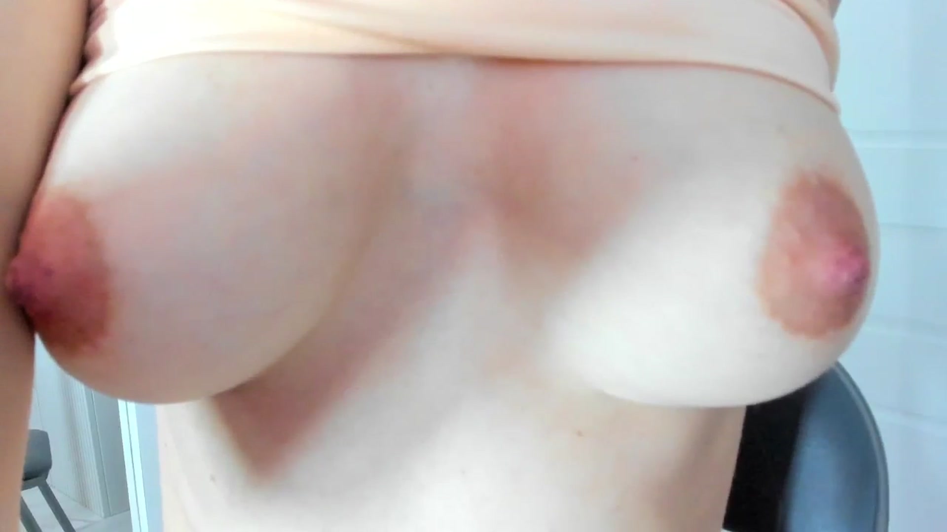 Gallery image thumbnail from Barbie2026's myfreecams stream on, 01/14/2026, 08:32 image 18 of 20