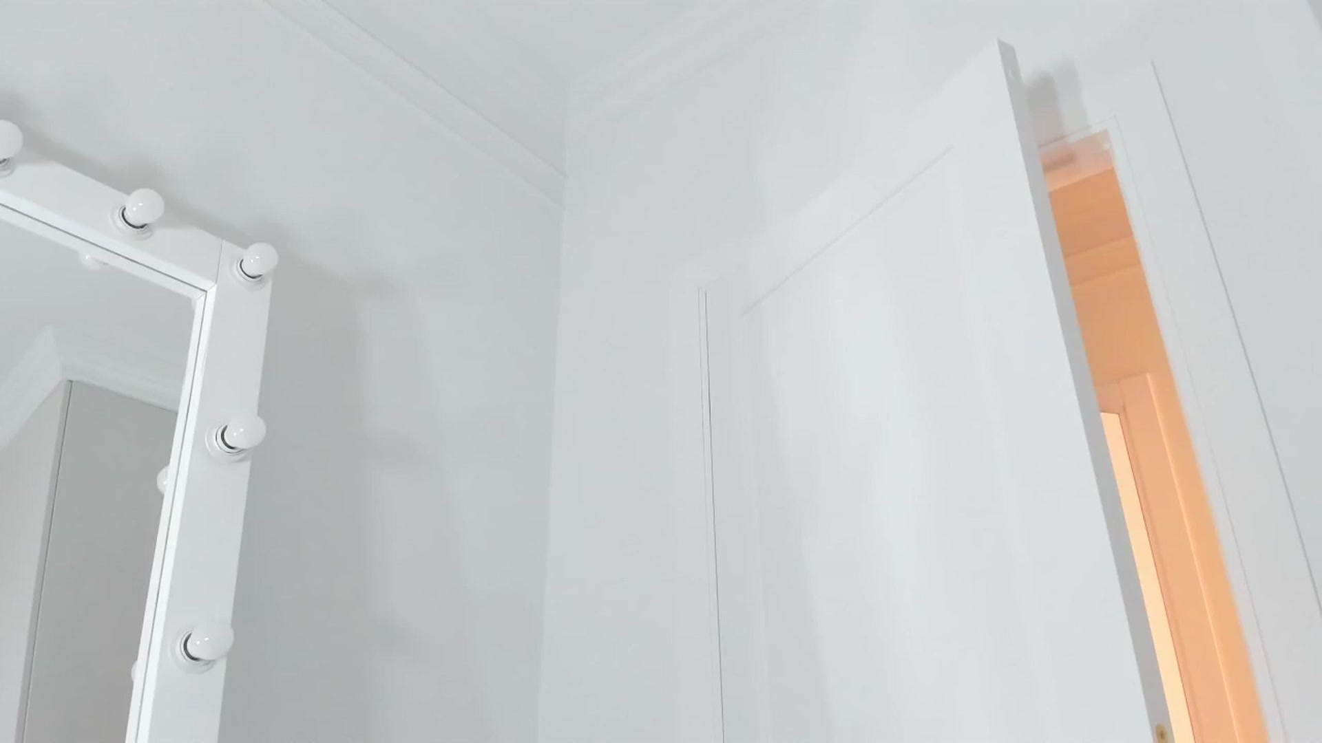 Gallery image thumbnail from Barbie2026's myfreecams stream on, 03/05/2026, 07:17 image 17 of 20