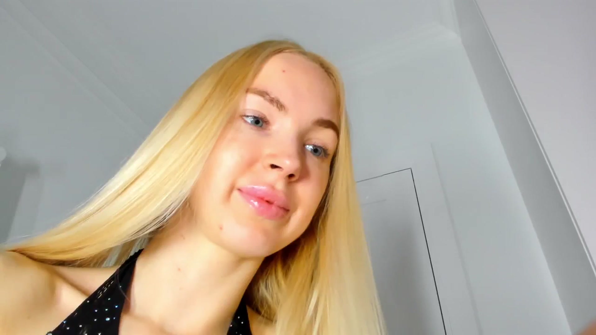 Gallery image thumbnail from Barbie2026's myfreecams stream on, 03/23/2026, 06:14 image 5 of 20