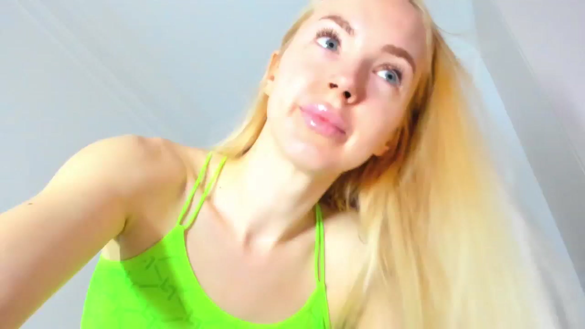 Gallery image thumbnail from Barbie2026's myfreecams stream on, 04/07/2026, 05:27 image 16 of 20