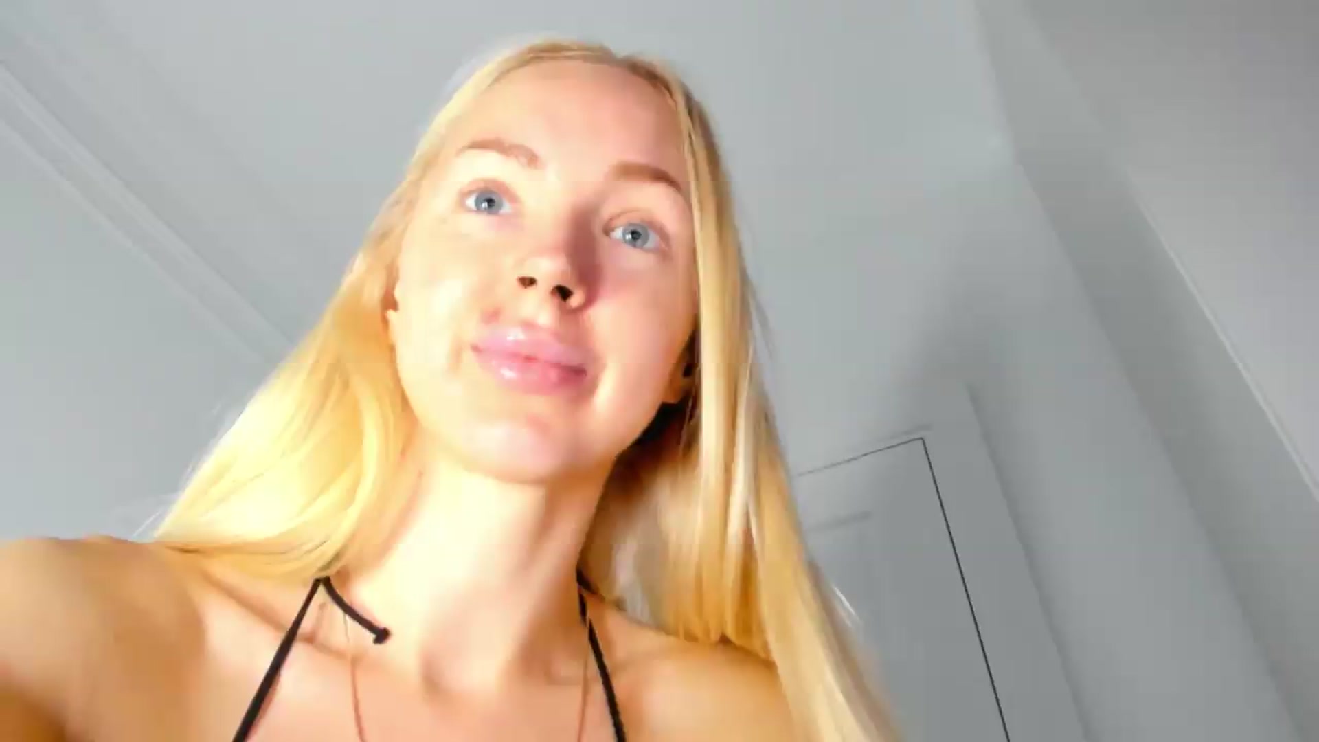 Gallery image thumbnail from Barbie2026's myfreecams stream on, 08/28/2026, 06:01 image 14 of 20