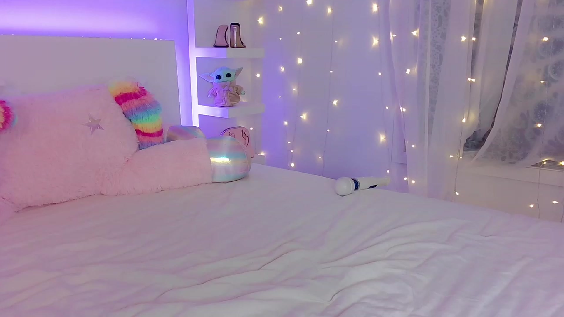 Gallery image thumbnail from BarbieAmy's myfreecams stream on, 01/10/2023, 03:50 image 18 of 20
