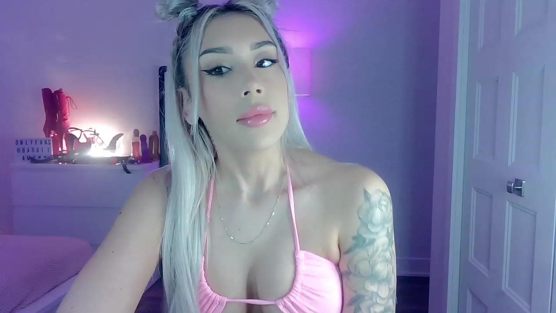 Gallery image thumbnail from BarbieAmy's myfreecams stream on, 01/30/2023, 01:55 image 8 of 20