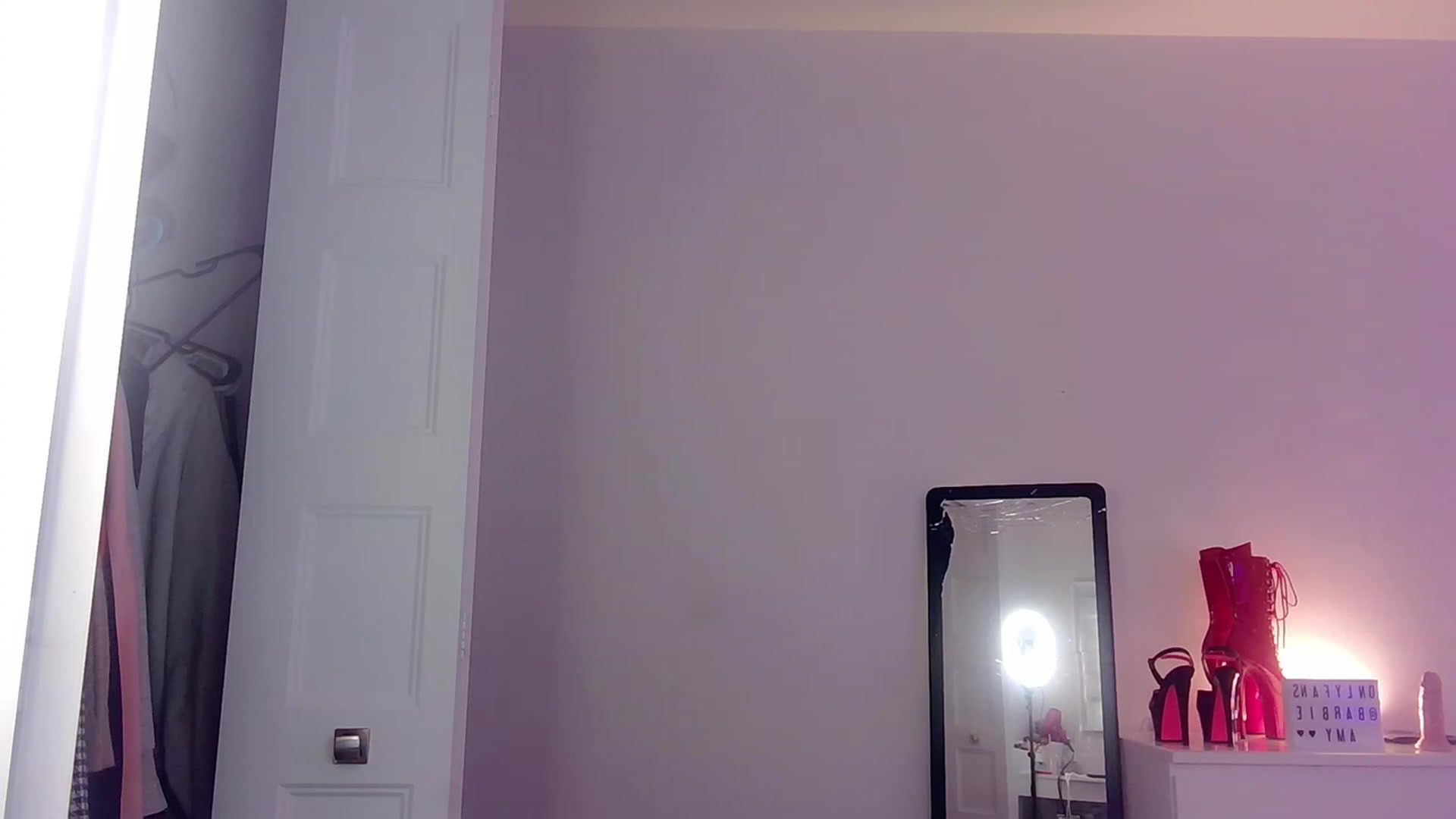 Gallery image thumbnail from BarbieAmy's myfreecams stream on, 02/09/2023, 22:40 image 13 of 20