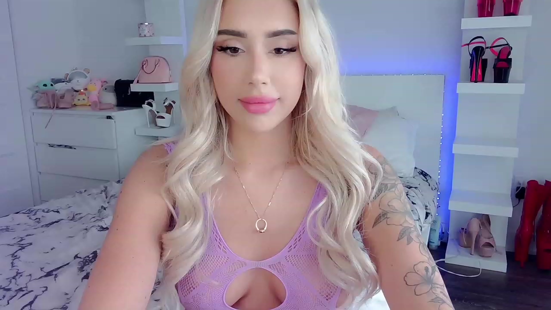 Gallery image thumbnail from BarbieAmy's myfreecams stream on, 05/21/2023, 19:12 image 6 of 20