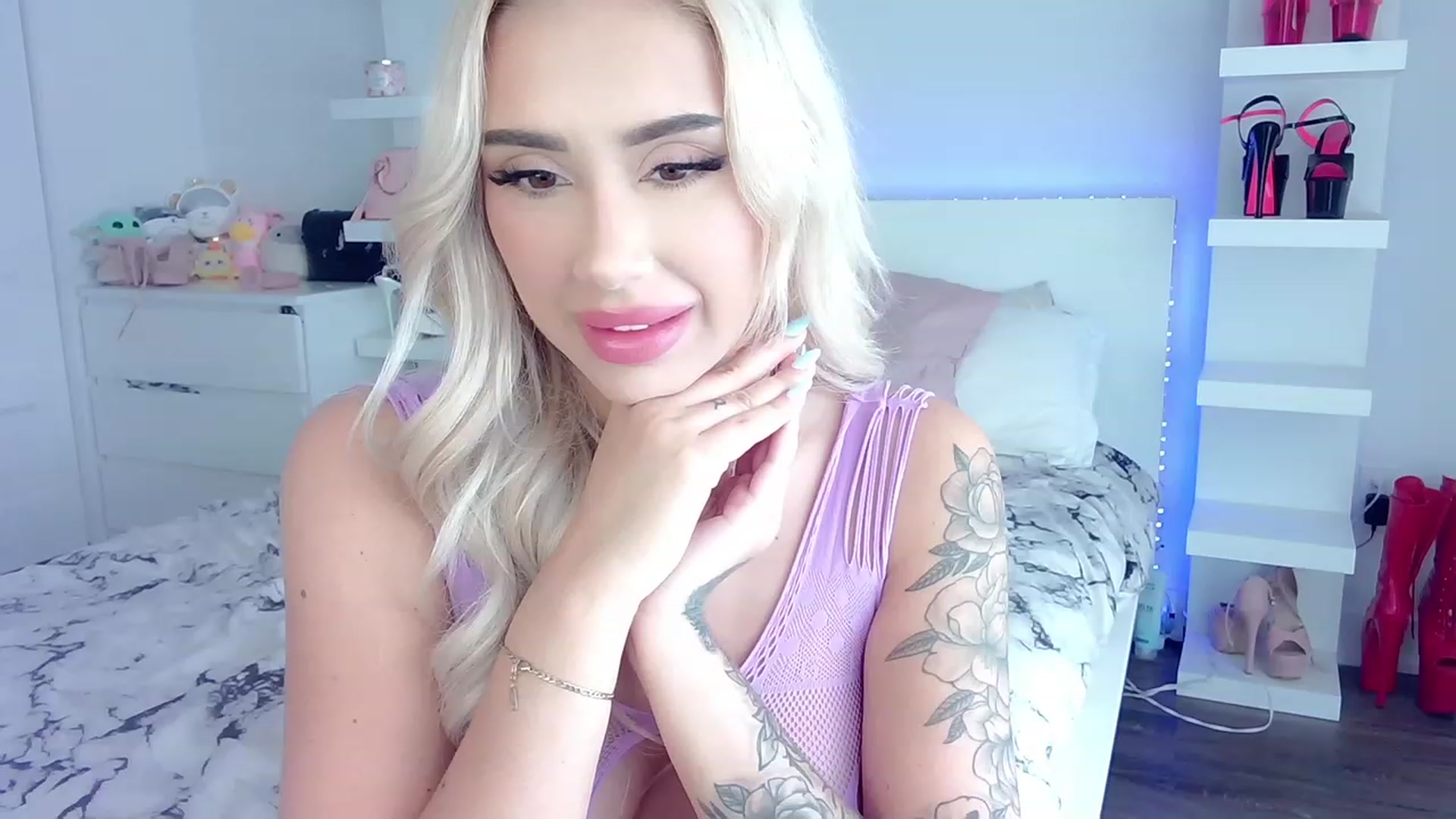 Gallery image thumbnail from BarbieAmy's myfreecams stream on, 05/21/2023, 19:12 image 1 of 20