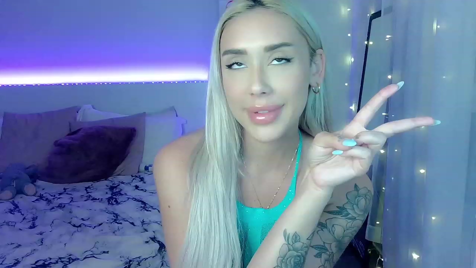 Gallery image thumbnail from BarbieAmy's myfreecams stream on, 05/31/2023, 01:08 image 16 of 20