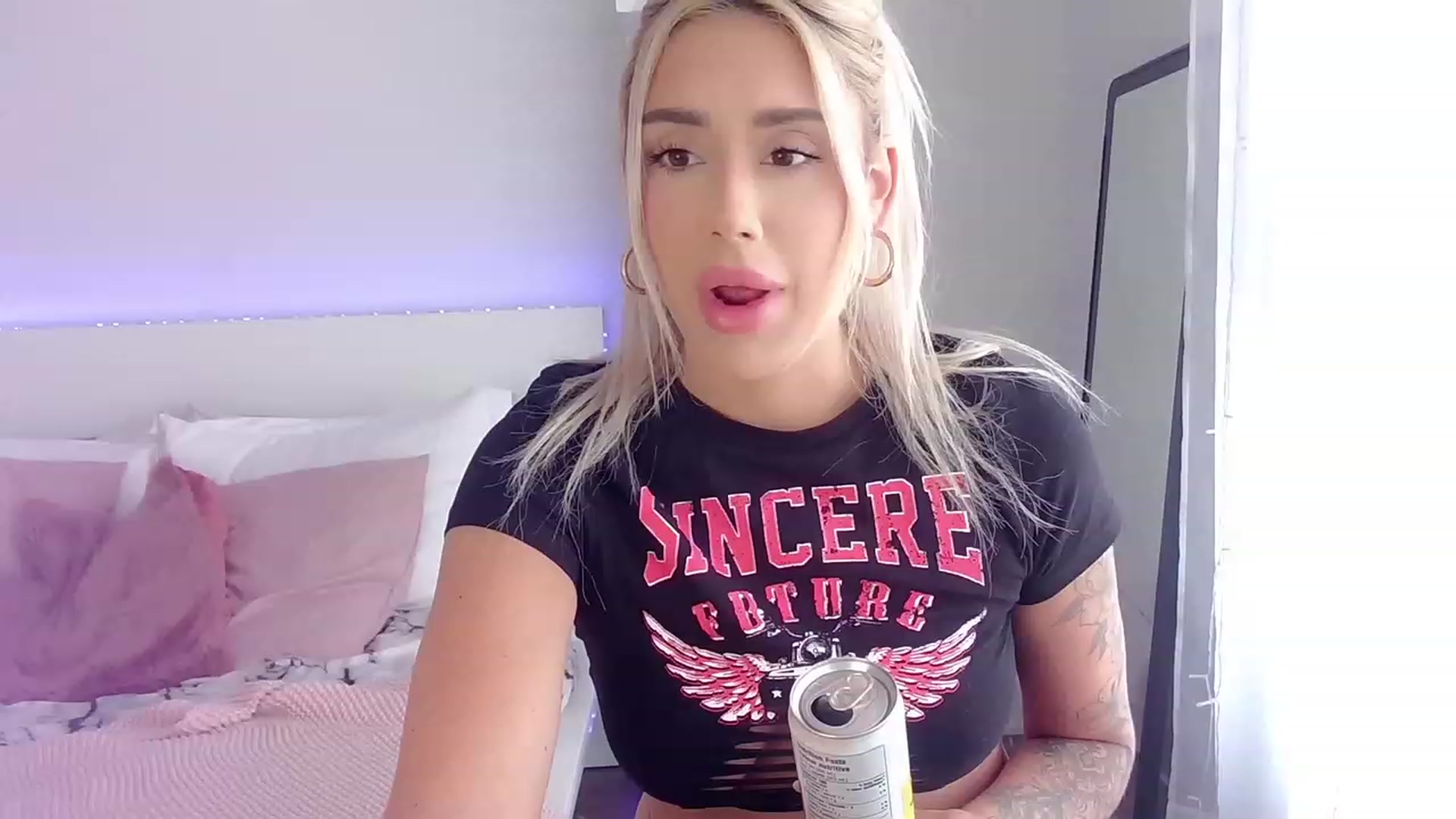 Gallery image thumbnail from BarbieAmy's myfreecams stream on, 06/03/2023, 17:15 image 1 of 20