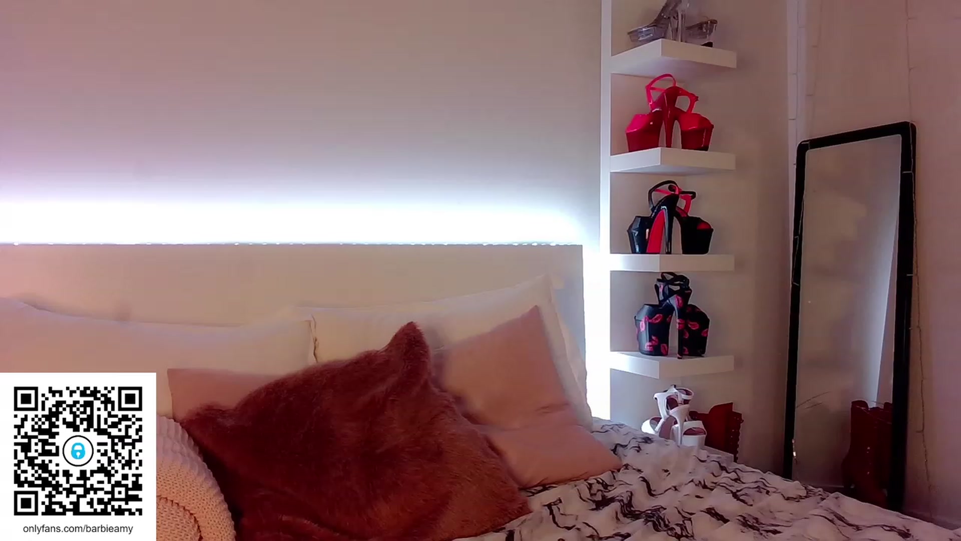 Gallery image thumbnail from BarbieAmy's myfreecams stream on, 06/30/2023, 01:07 image 13 of 20