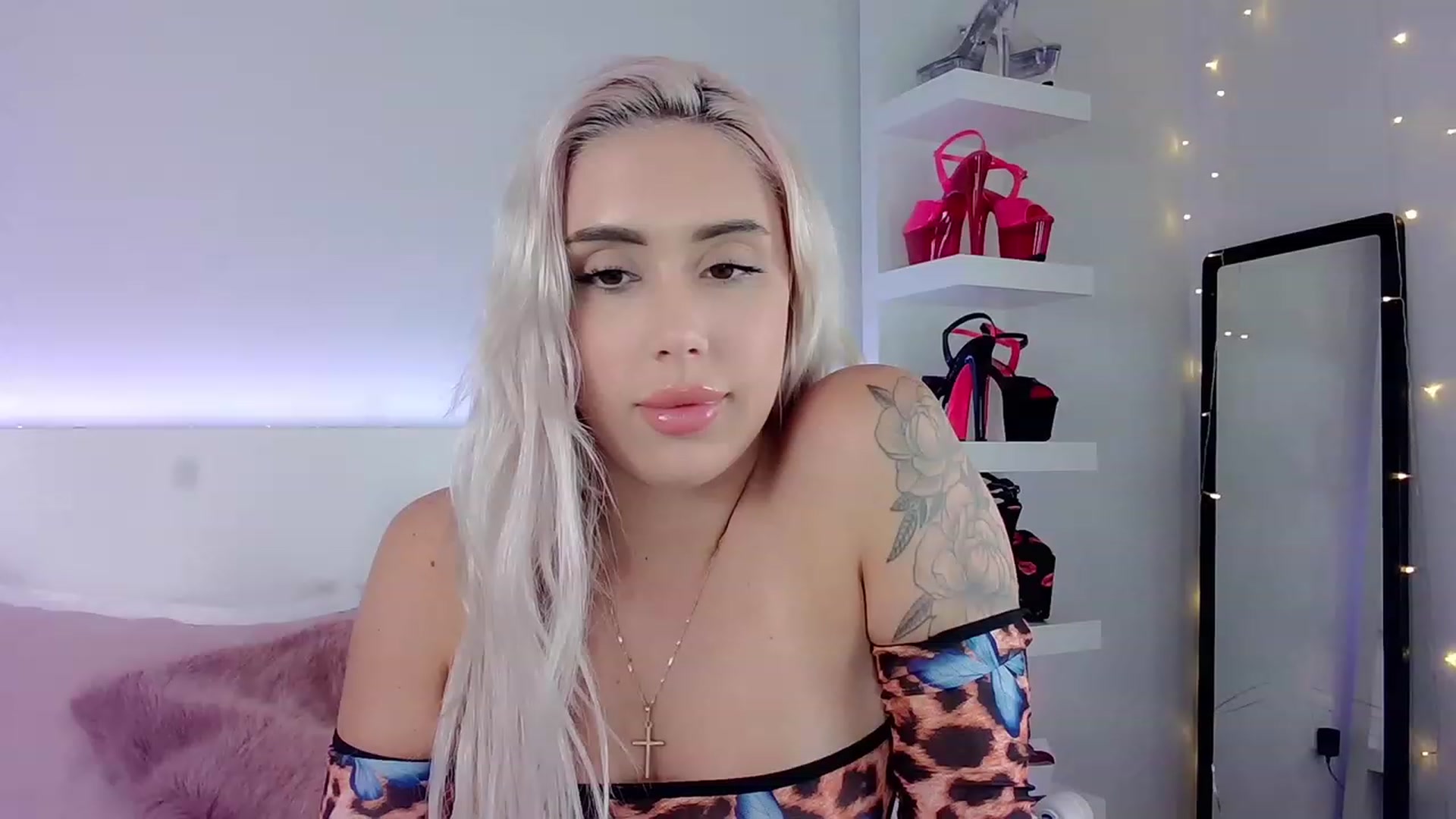 Gallery image thumbnail from BarbieAmy's myfreecams stream on, 07/06/2023, 24:32 image 13 of 20