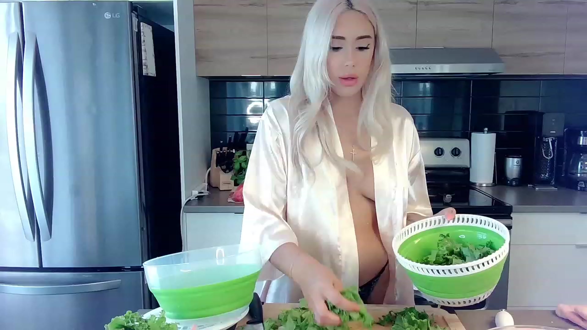 Gallery image thumbnail from BarbieAmy's myfreecams stream on, 07/07/2023, 01:25 image 4 of 20