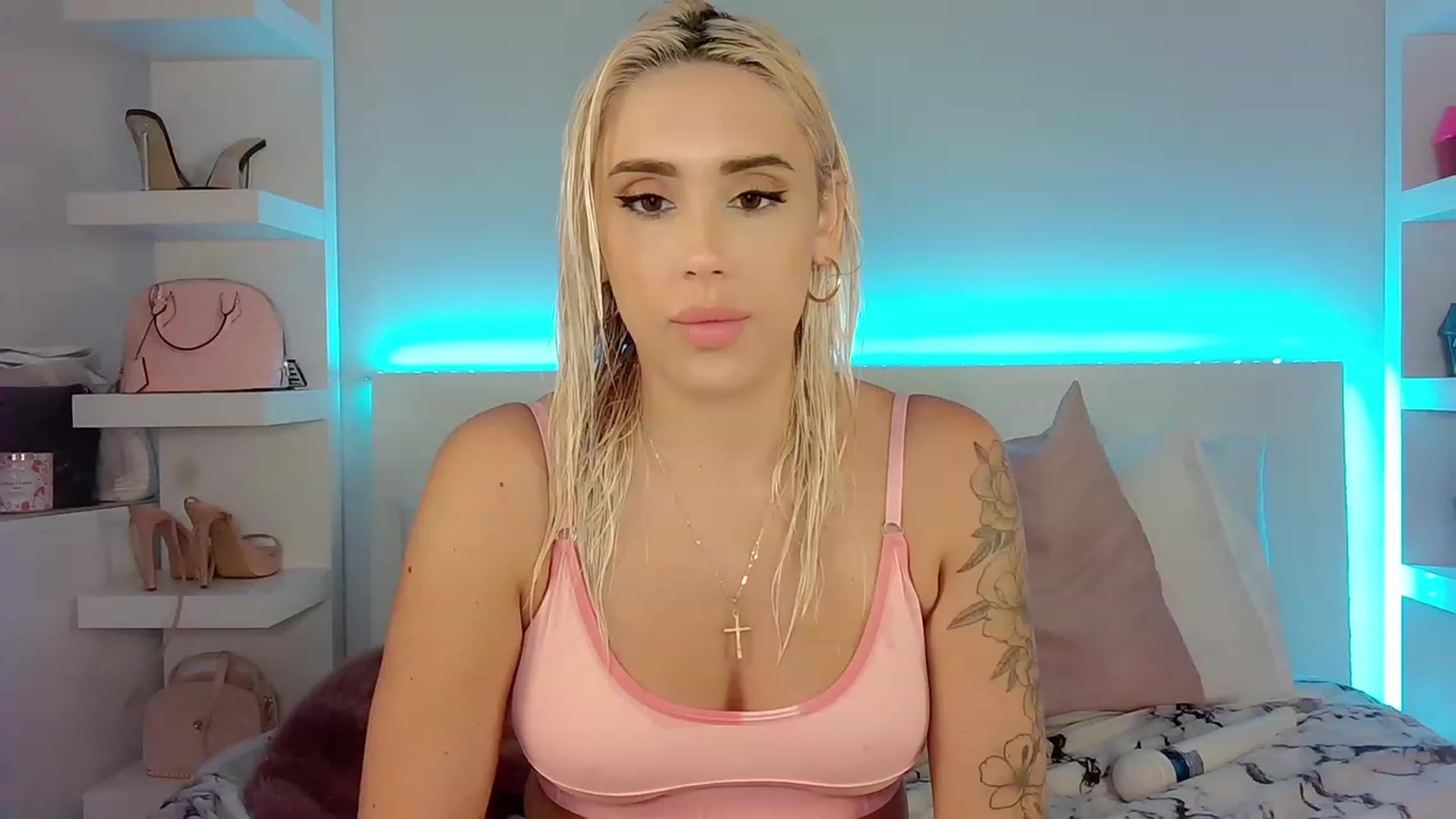 Gallery image thumbnail from BarbieAmy's myfreecams stream on, 07/11/2023, 24:51 image 17 of 20
