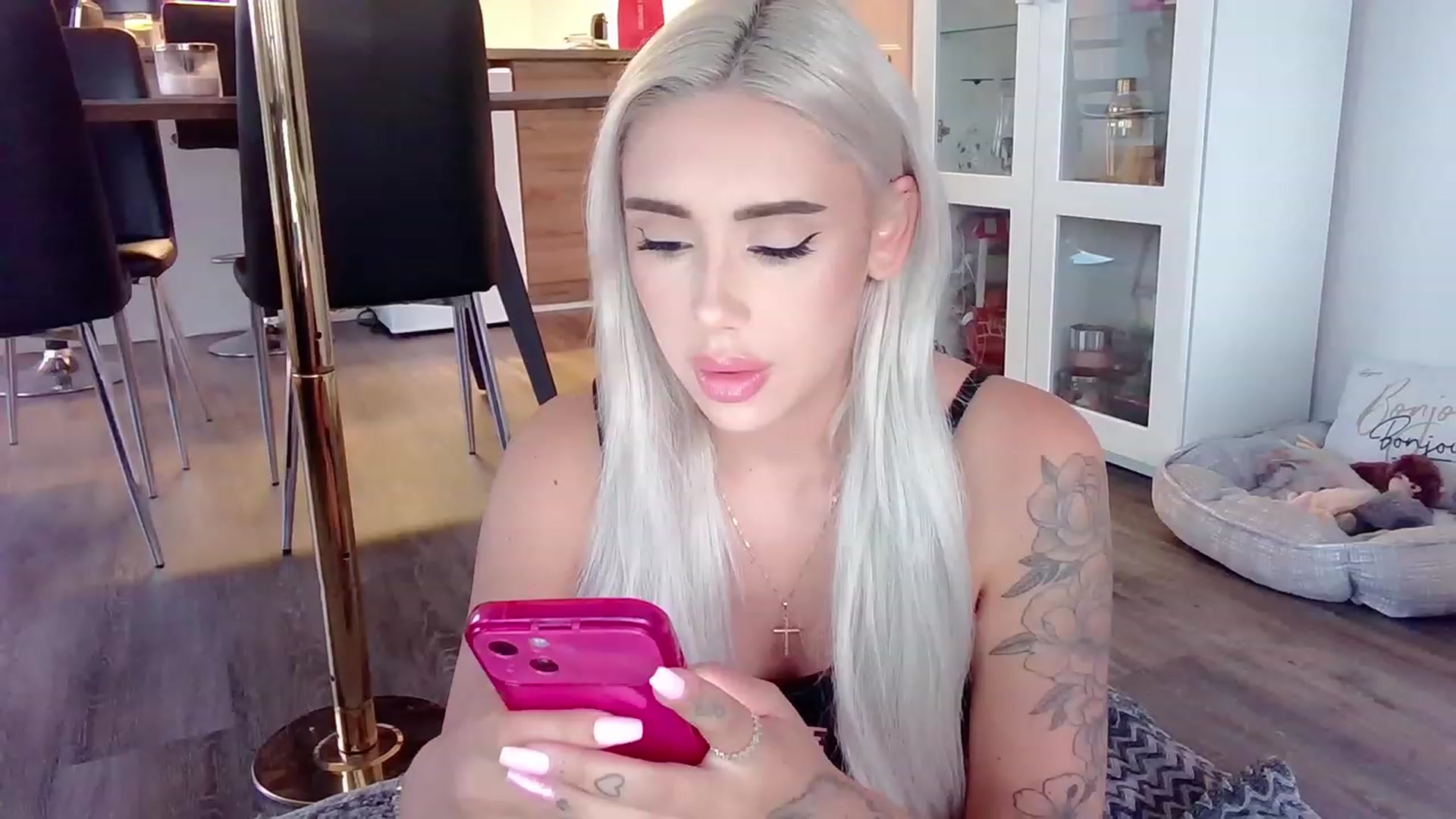 Gallery image thumbnail from BarbieAmy's myfreecams stream on, 07/28/2023, 24:38 image 14 of 20