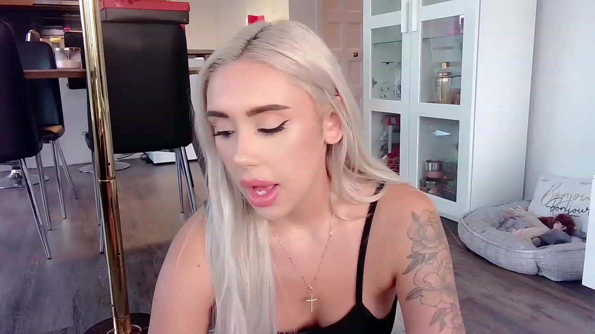 Gallery image thumbnail from BarbieAmy's myfreecams stream on, 07/28/2023, 24:40 image 3 of 20