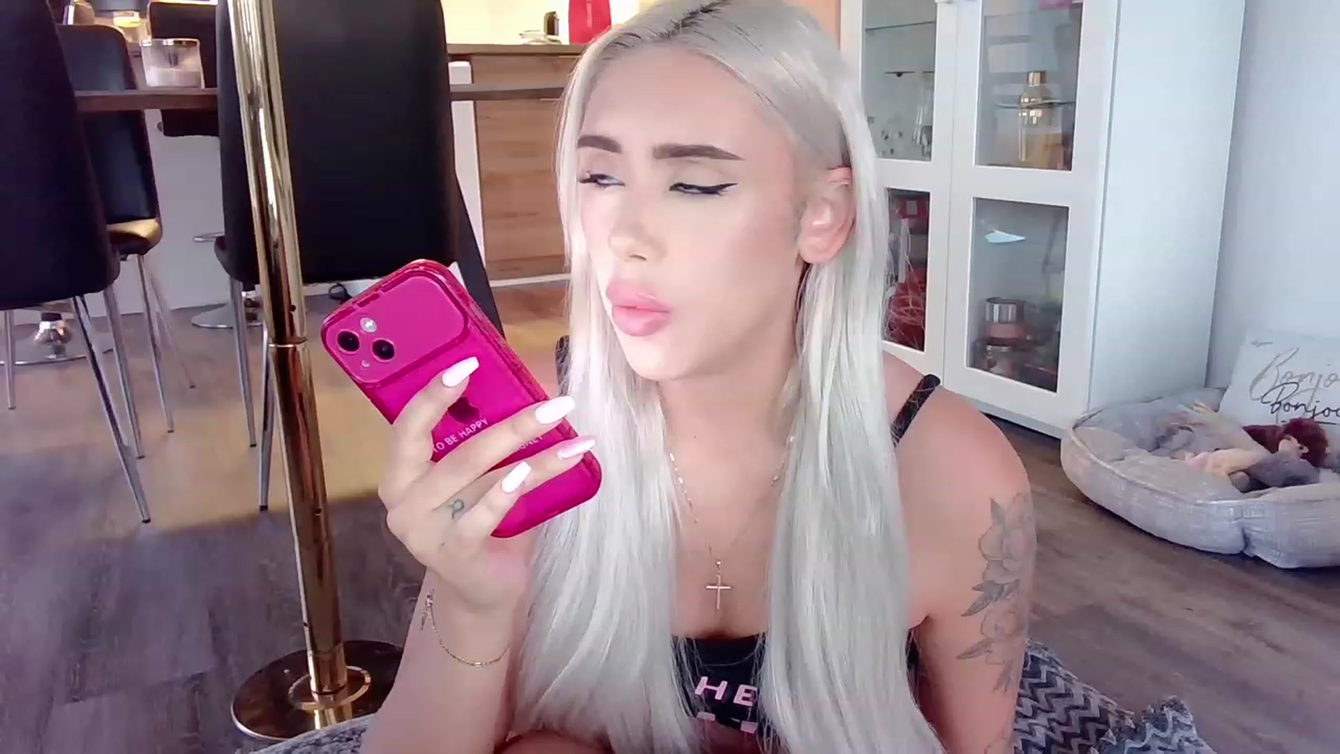 Gallery image thumbnail from BarbieAmy's myfreecams stream on, 07/28/2023, 24:40 image 16 of 20