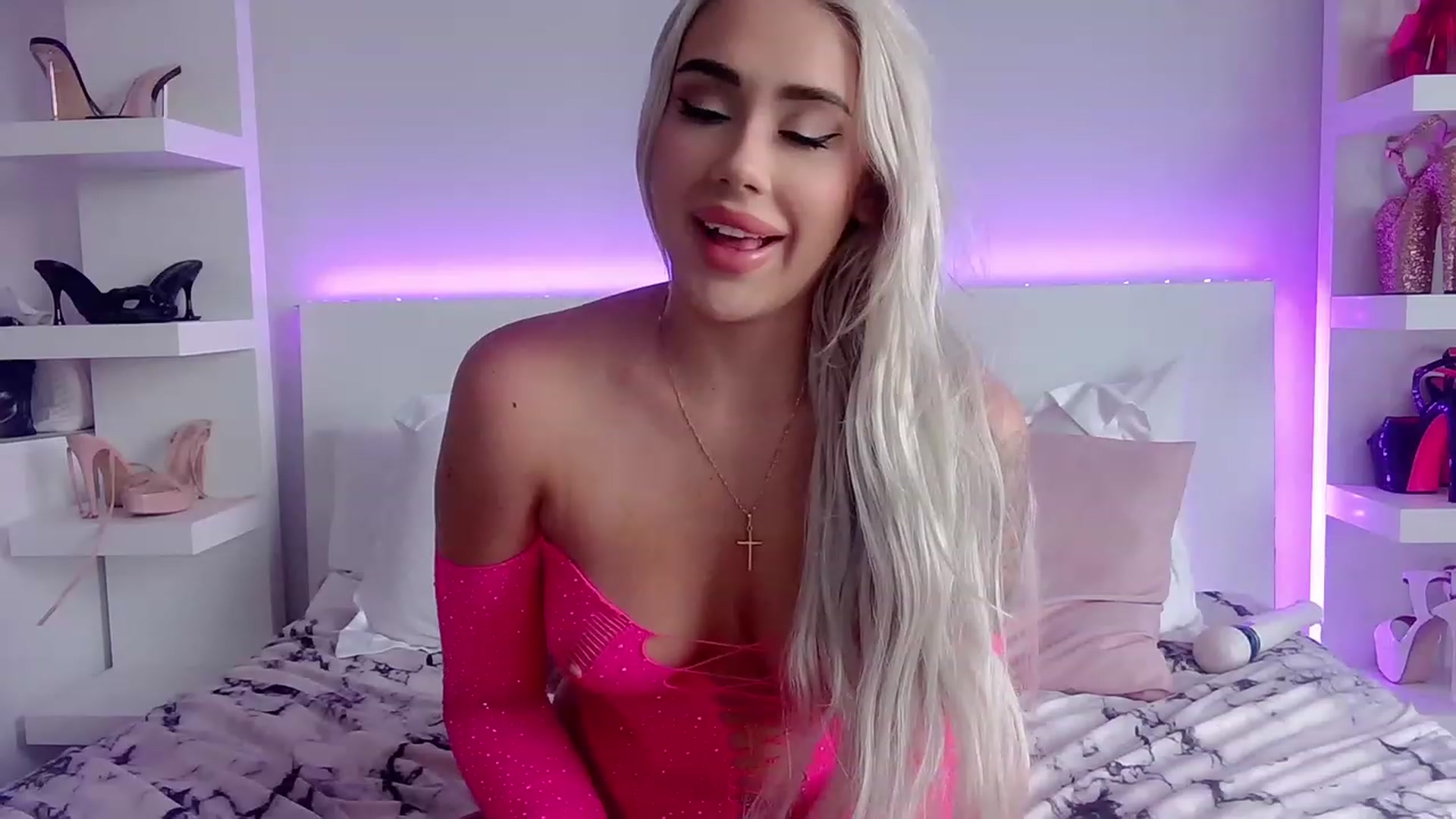 Gallery image thumbnail from BarbieAmy's myfreecams stream on, 07/29/2023, 22:26 image 10 of 20