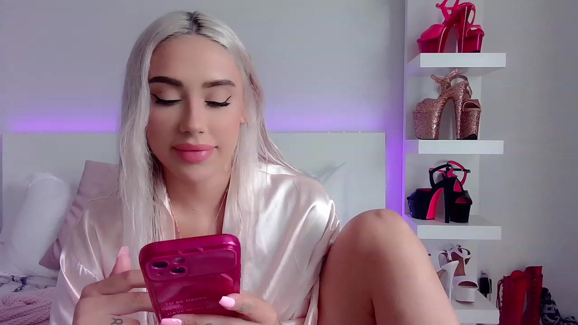 Gallery image thumbnail from BarbieAmy's myfreecams stream on, 08/03/2023, 22:12 image 3 of 20