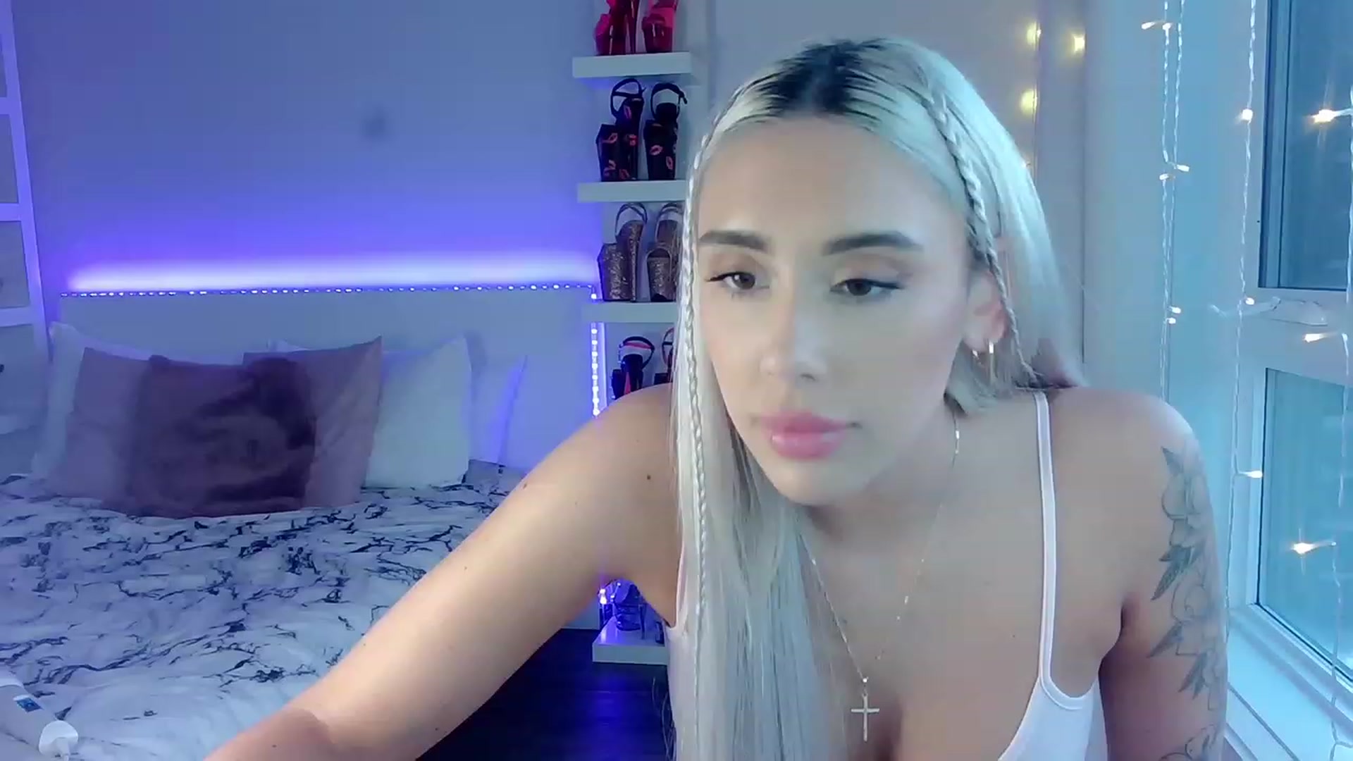 Gallery image thumbnail from BarbieAmy's myfreecams stream on, 08/24/2023, 24:16 image 17 of 20