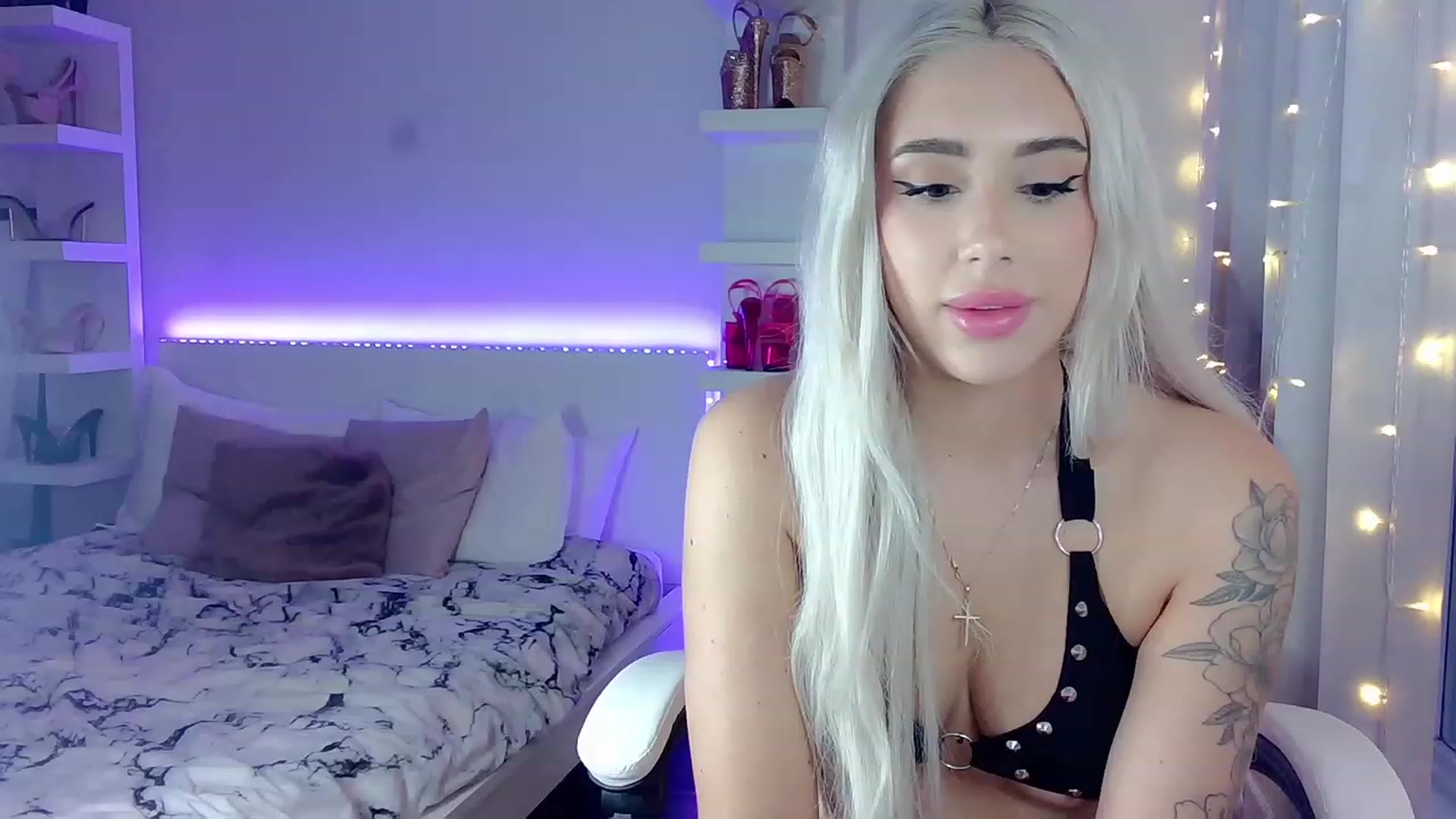Gallery image thumbnail from BarbieAmy's myfreecams stream on, 08/28/2023, 24:01 image 20 of 20