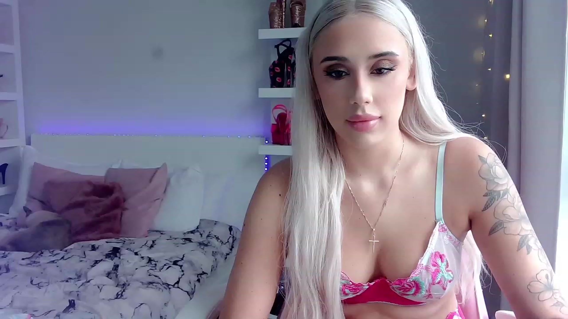 Gallery image thumbnail from BarbieAmy's myfreecams stream on, 08/29/2023, 15:46 image 10 of 20