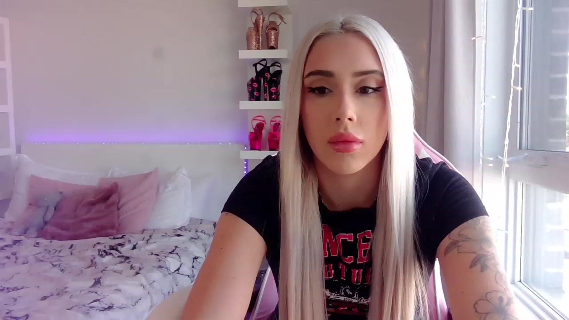 Gallery image thumbnail from BarbieAmy's myfreecams stream on, 08/31/2023, 16:59 image 17 of 20