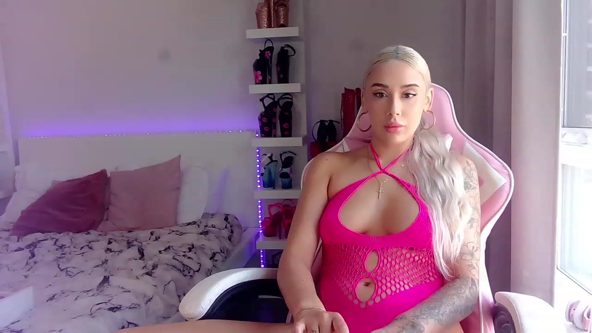 Gallery image thumbnail from BarbieAmy's myfreecams stream on, 09/03/2023, 15:13 image 2 of 20