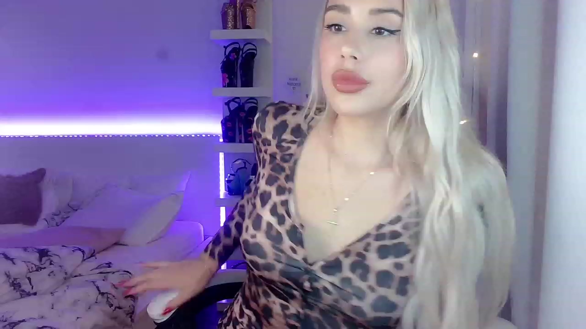 Gallery image thumbnail from BarbieAmy's myfreecams stream on, 09/14/2023, 23:36 image 14 of 20