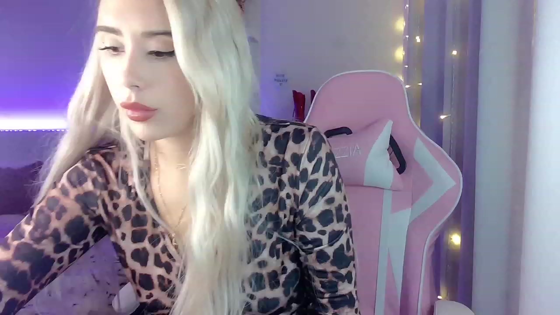 Gallery image thumbnail from BarbieAmy's myfreecams stream on, 09/14/2023, 23:36 image 20 of 20