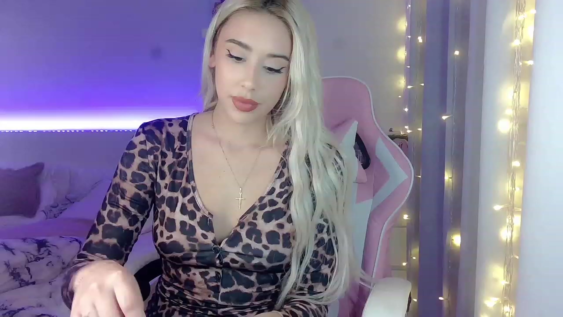 Gallery image thumbnail from BarbieAmy's myfreecams stream on, 09/14/2023, 23:36 image 12 of 20