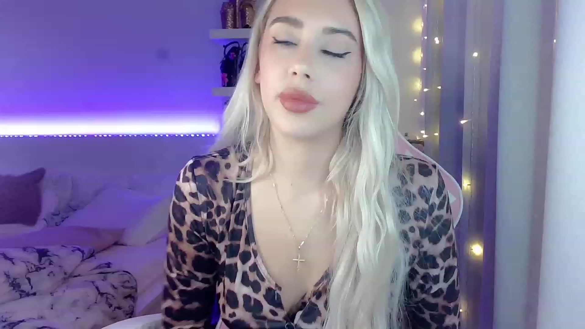 Gallery image thumbnail from BarbieAmy's myfreecams stream on, 09/14/2023, 23:36 image 16 of 20